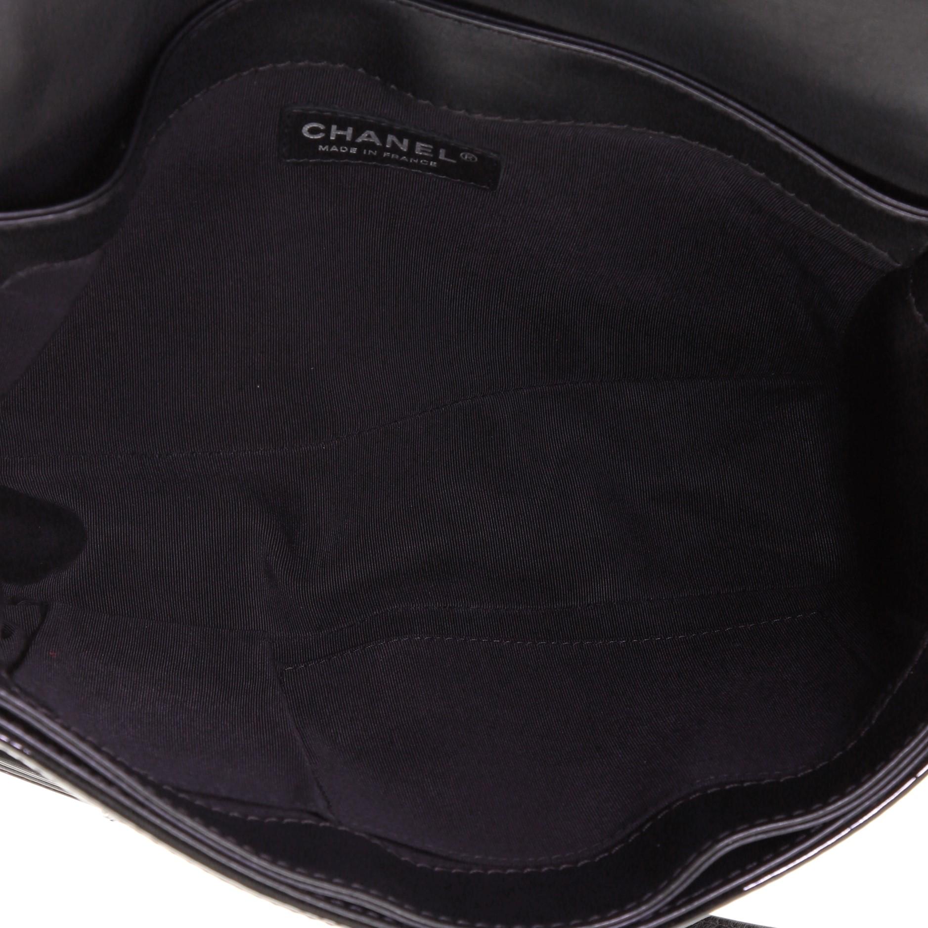 Chanel Reverso Boy Klappentasche Lackleder Neu Medium 1