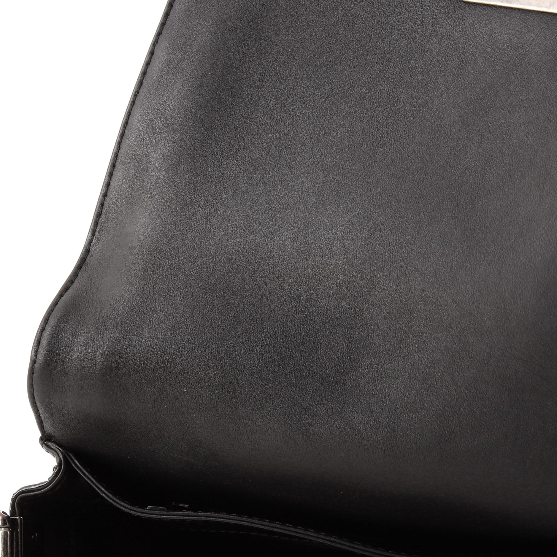 Chanel Reverso Boy Klappentasche Lackleder Neu Medium 4