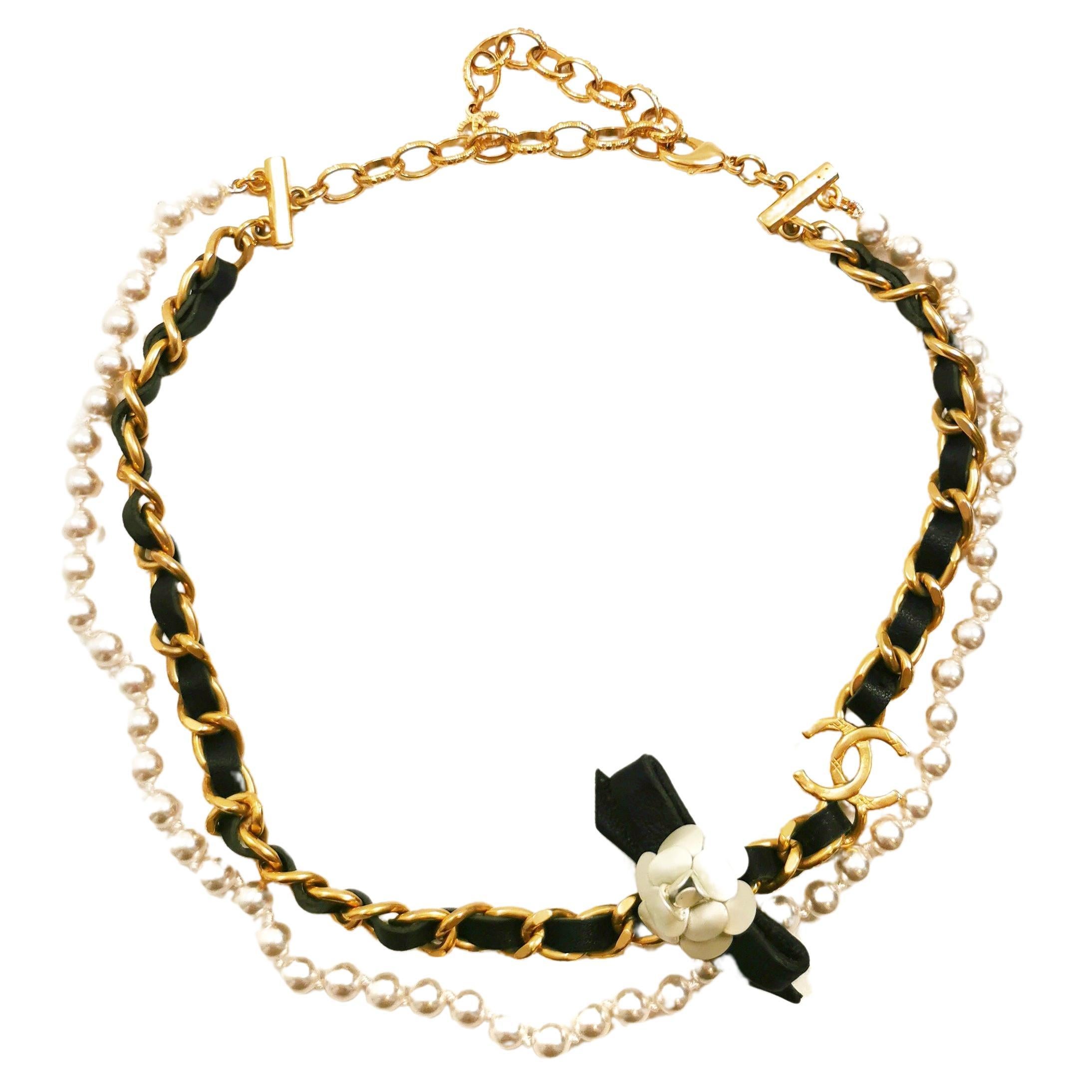 CHANEL Rhinestone 2020 Gold CC Camellia Pearl Chain Leather Choker