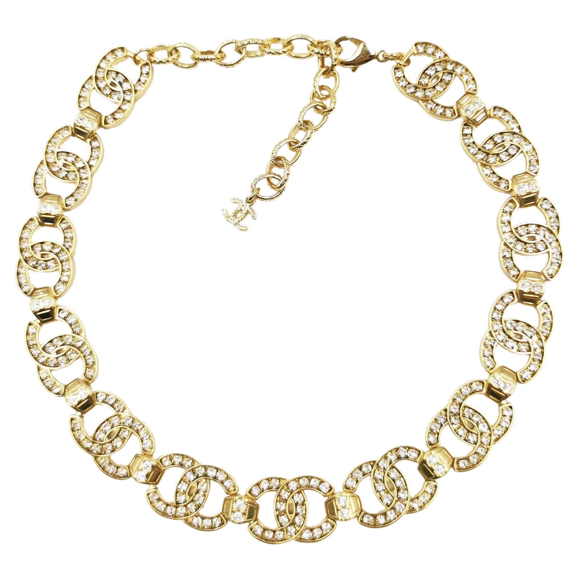 CHANEL Rhinestone 2021 Gold CC Interlocking Choker Necklace at 1stDibs ...