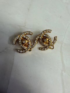 Chanel Rhinestone Strass Crystal Turnlock Clip on Earrings 96A