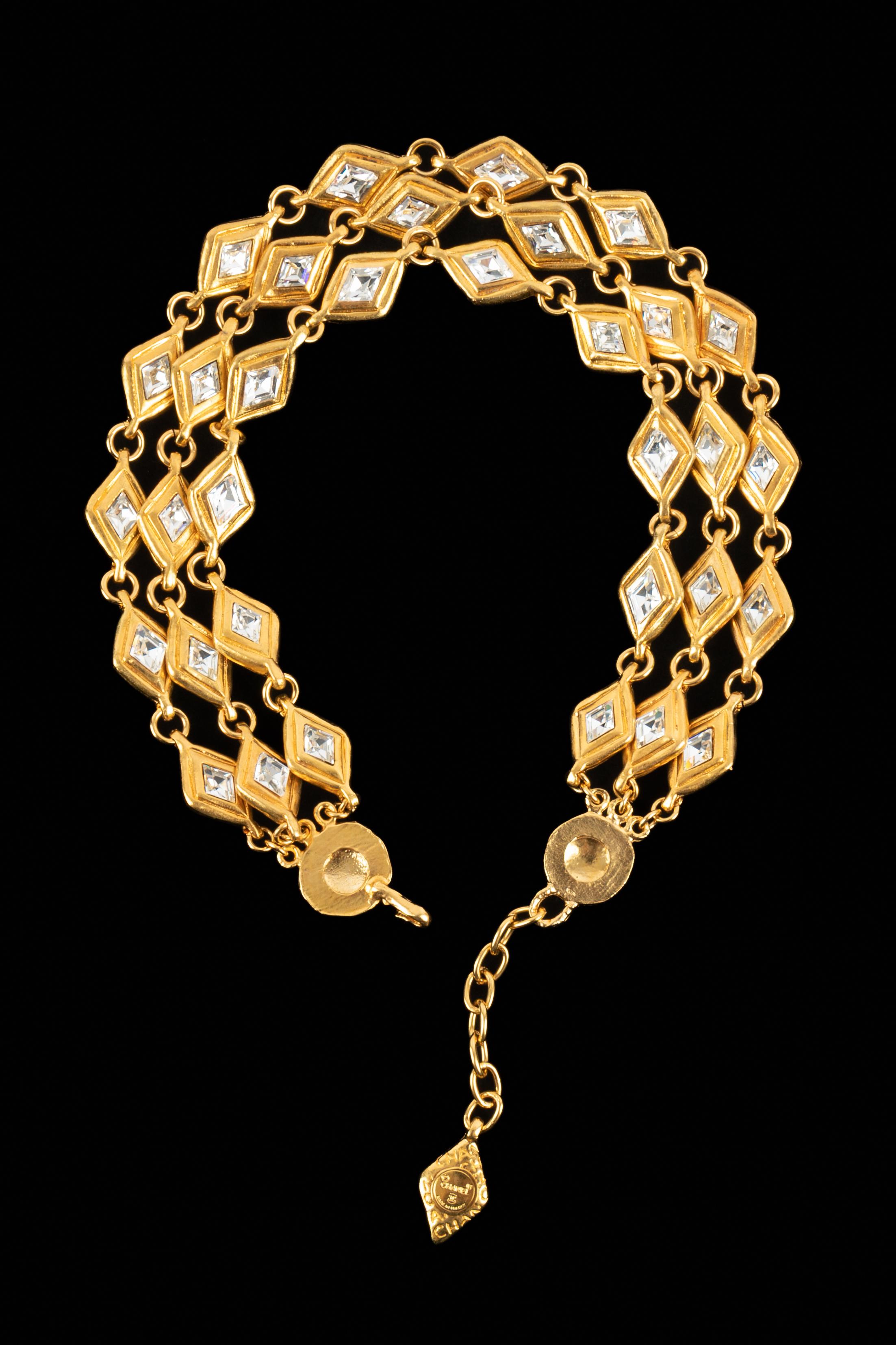 Chanel Halskette mit Strasssteinen im Zustand „Hervorragend“ im Angebot in SAINT-OUEN-SUR-SEINE, FR