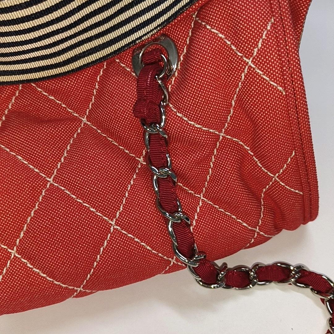 Borsa Chanel a rombi in denim trapuntato medio con catena CC, 2009-2010 in vendita 8