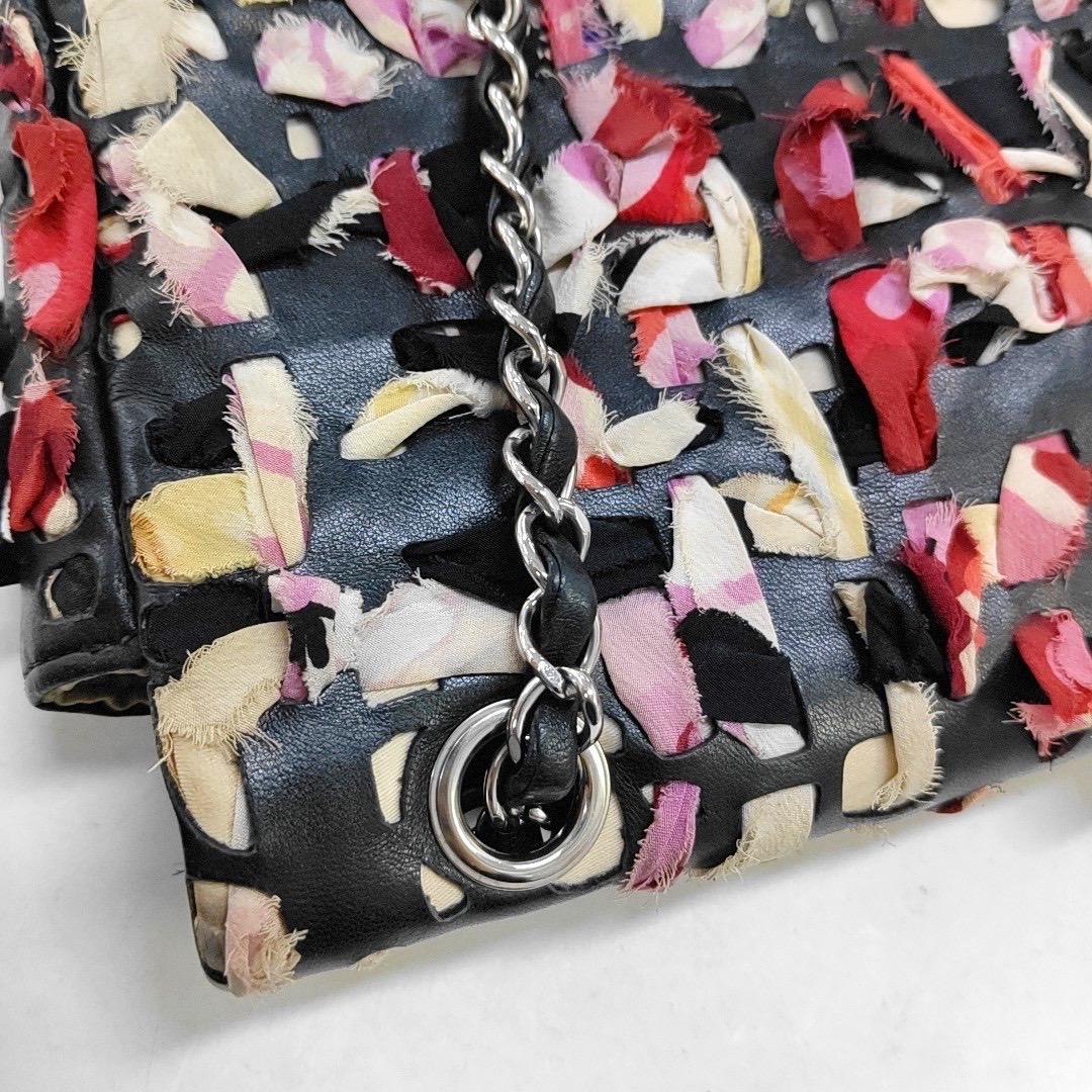Chanel Borsa media con patta singola intrecciata con nastro e pelle Pelle e Fabrice in vendita 12