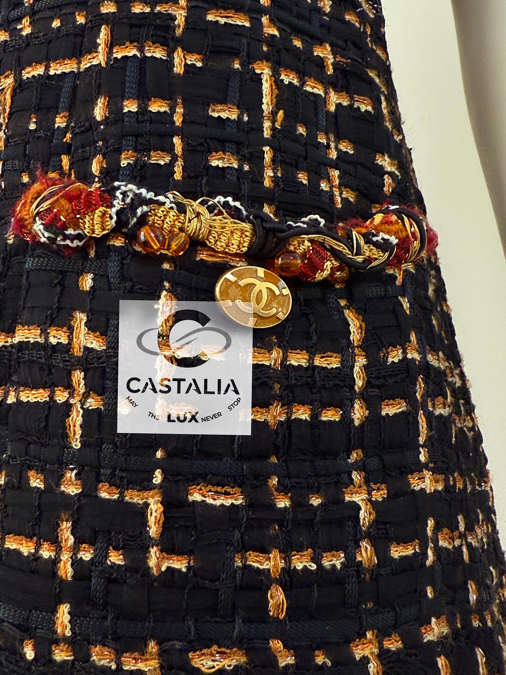 Vestido Chanel de tweed con lazo y adorno joya en venta 2