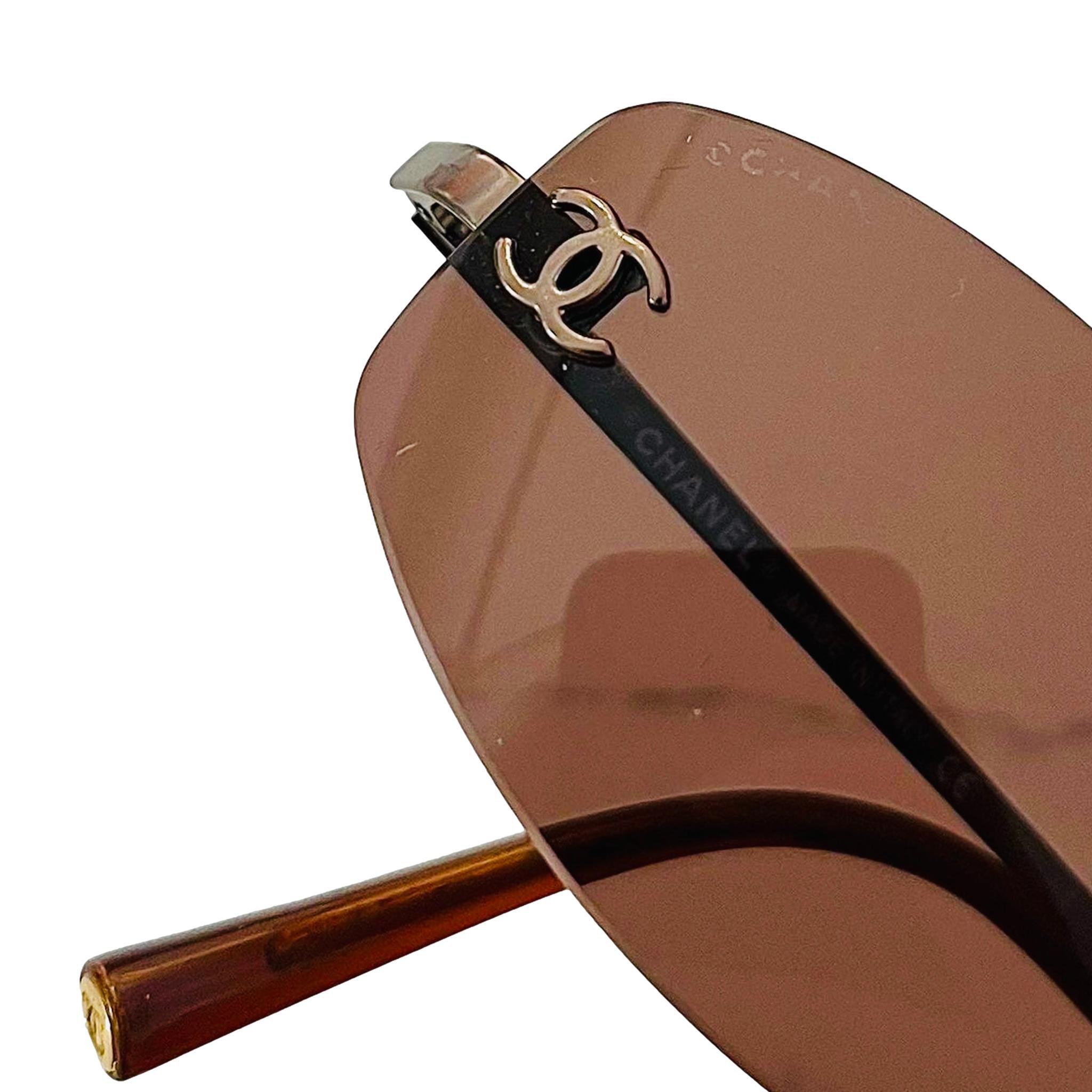 Chanel Rimless 'CC' Logo Sunglasses In Good Condition In London, GB