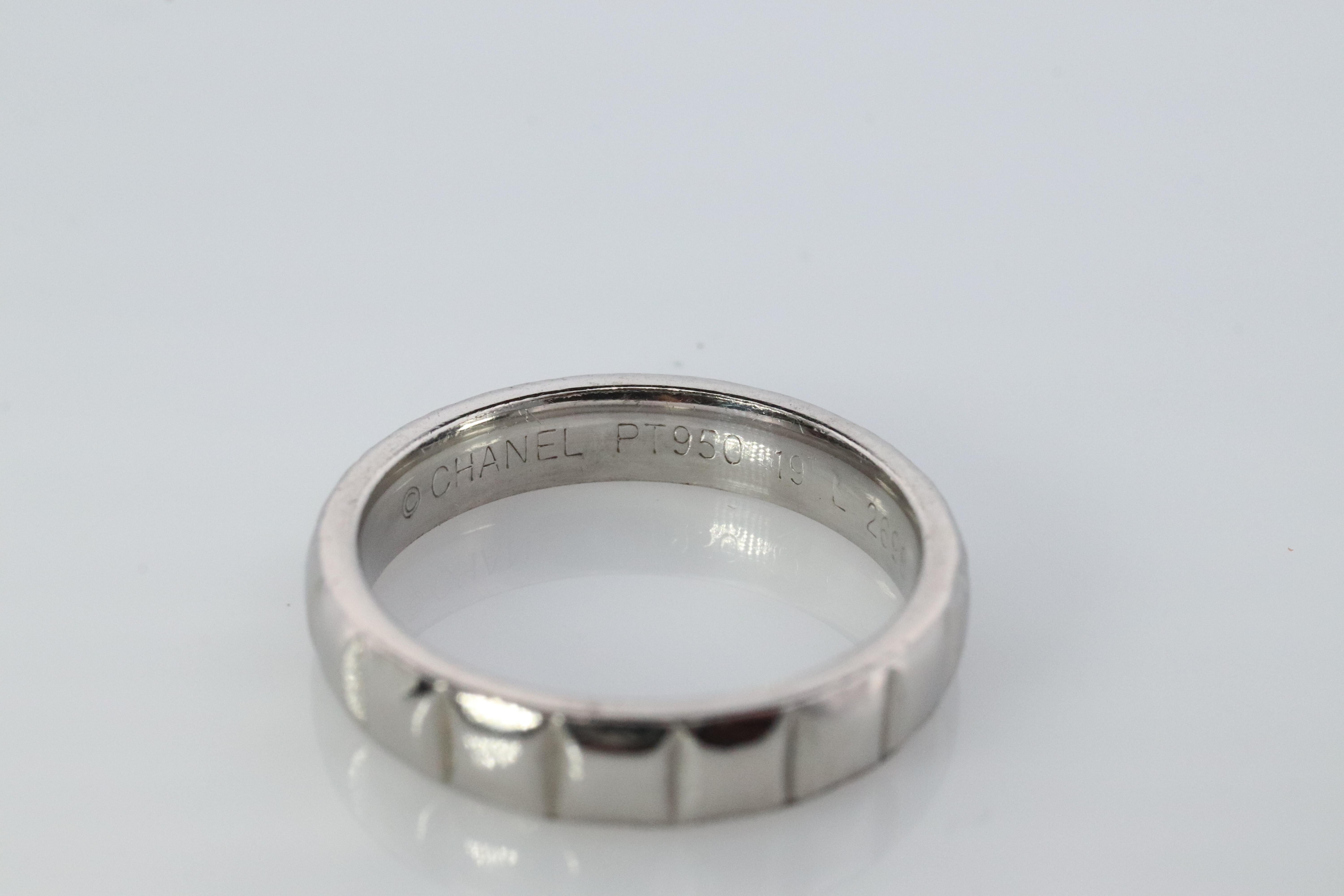 Chanel Ring. Genuines CHANEL PT950 Platin Schokoladen-Bar-Armband (Rundschliff) im Angebot