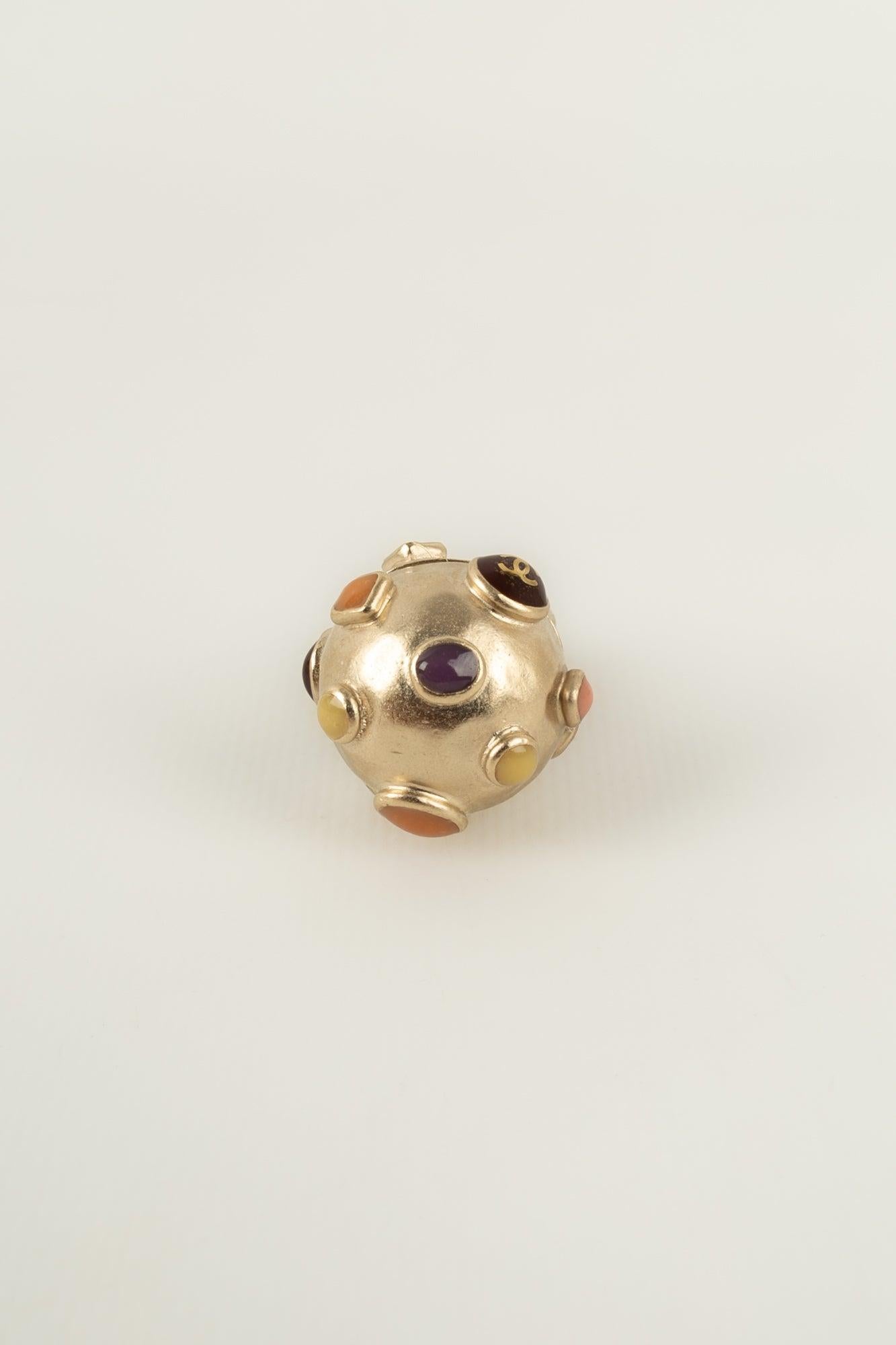 Chanel Ring in Champagne Metal and Resin, 2007 For Sale 2