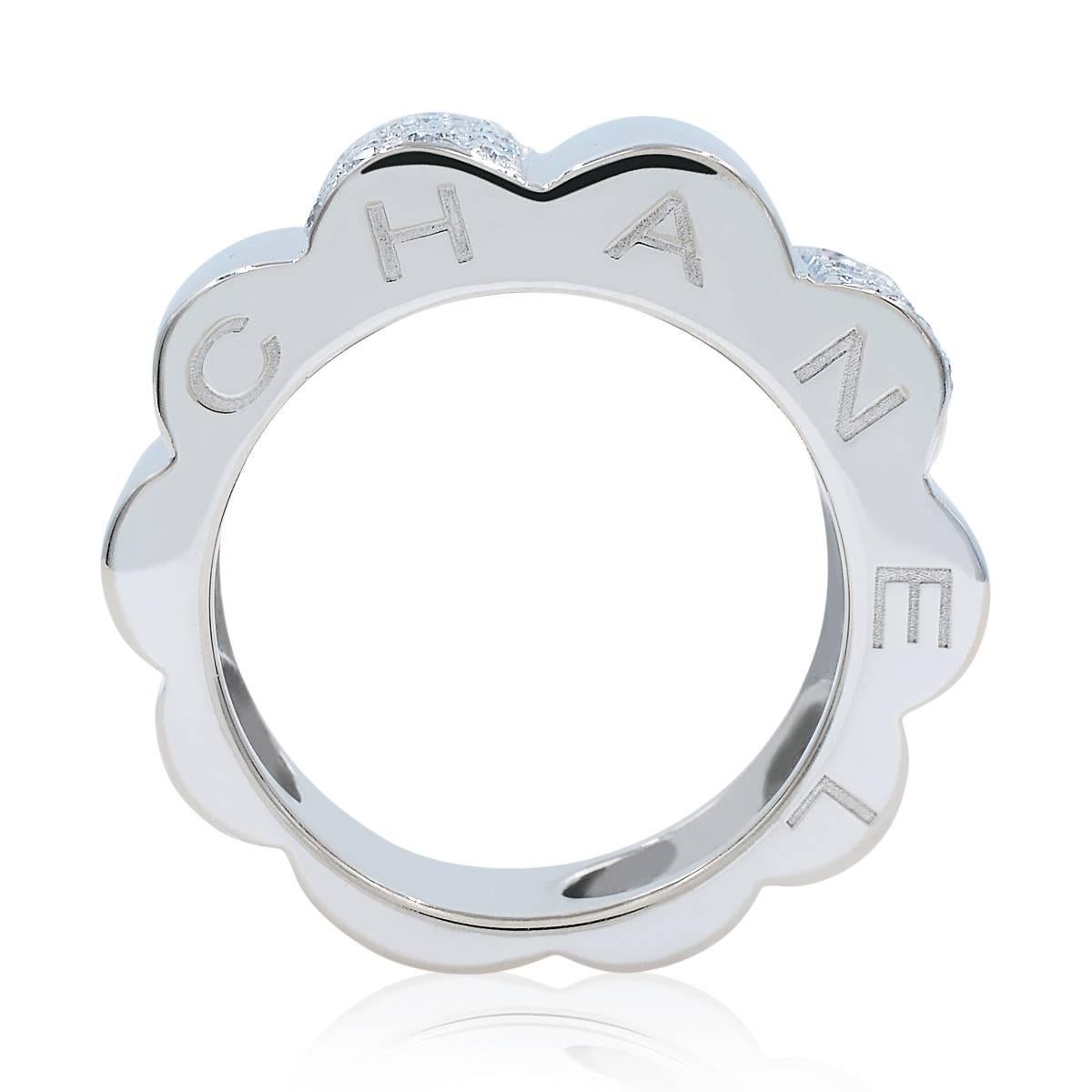 Round Cut Chanel Ring with Pave Diamonds 0.50 Carat 18 Karat White Gold