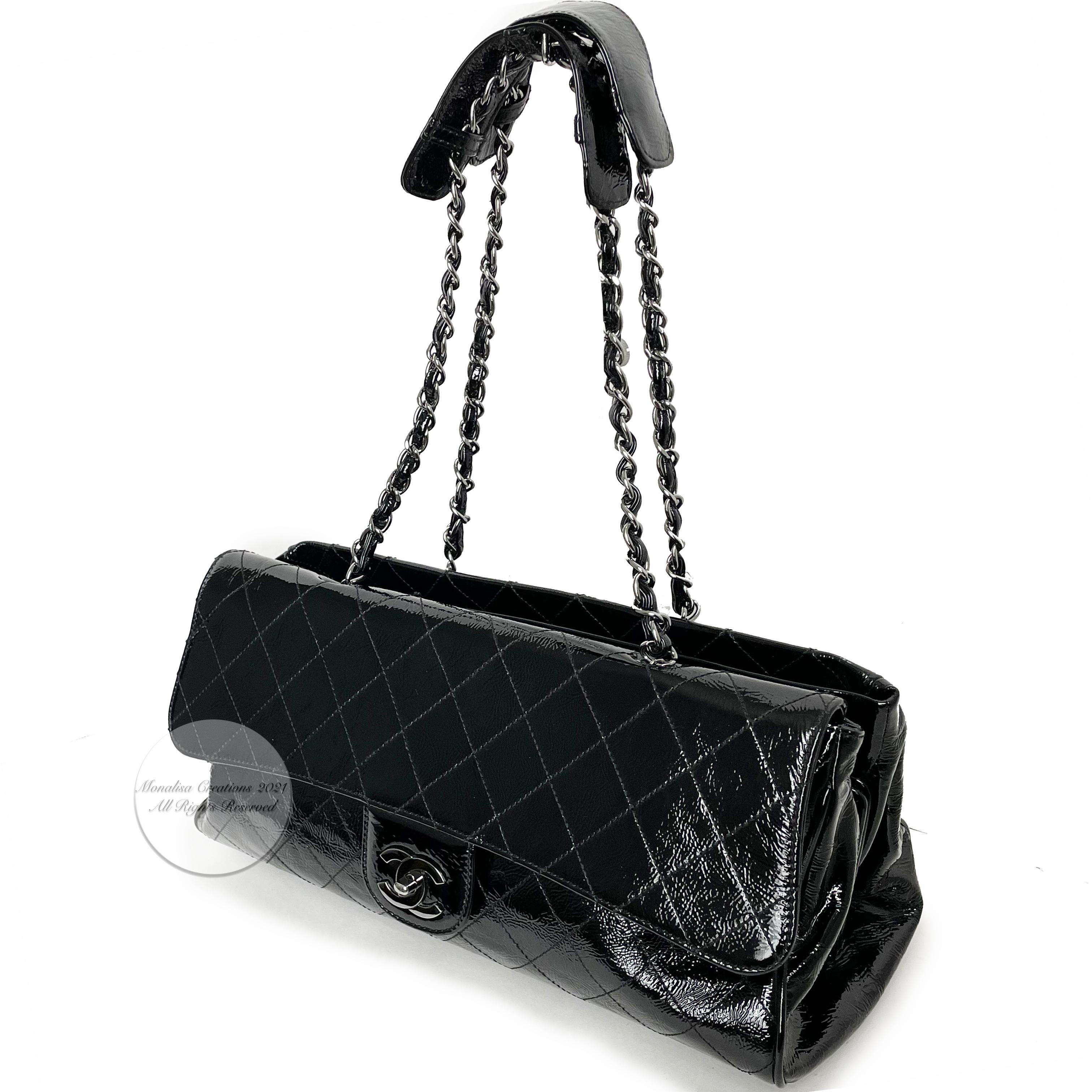Chanel Ritz Shoulder Bag Convertible Clutch Black Matelasse Patent Leather  In Good Condition In Port Saint Lucie, FL