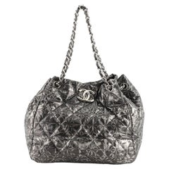 Chanel Rock in Moscow Akkordeon-Tasche aus gestepptem, bedrucktem Nylon Medium