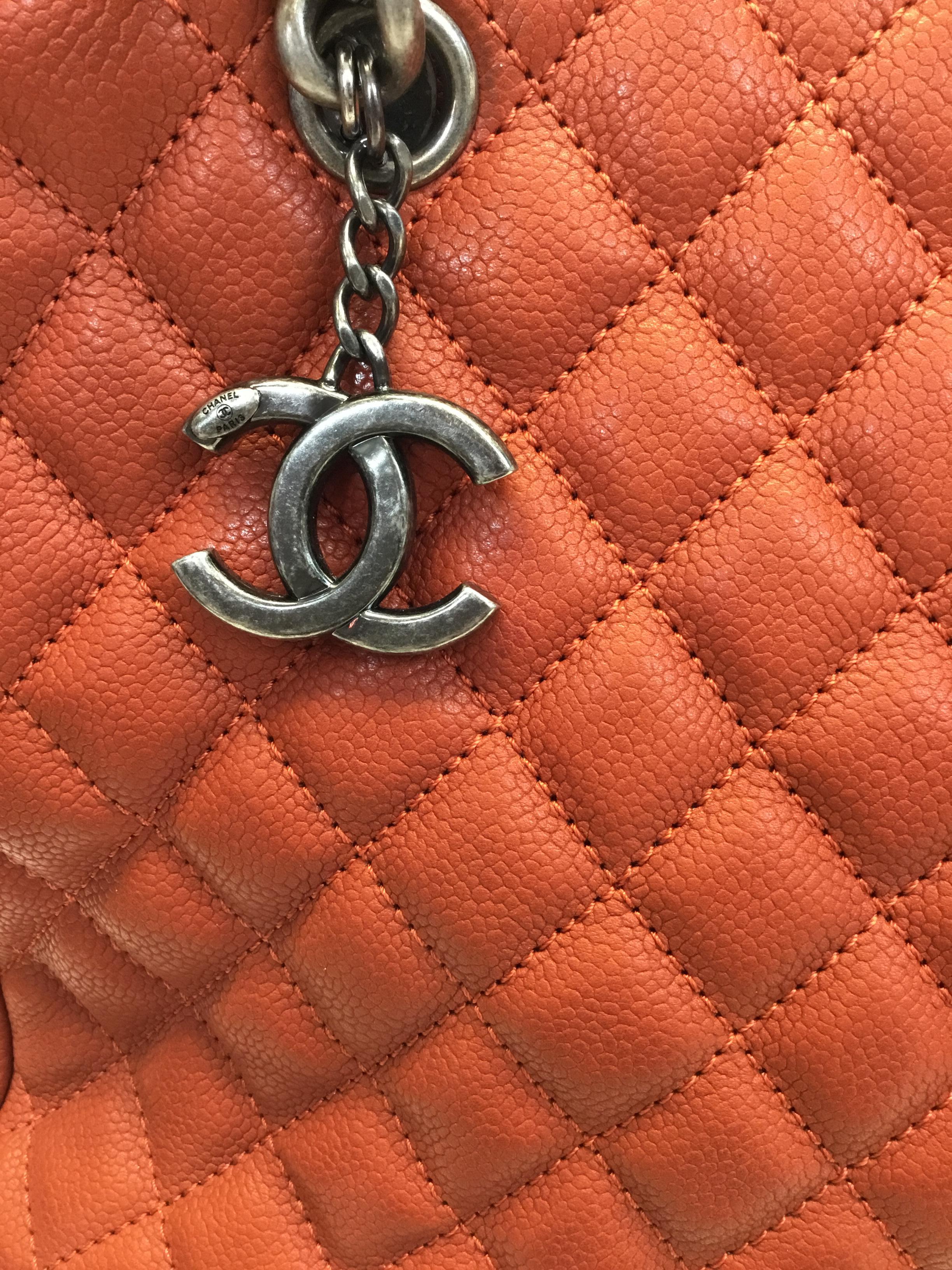 Women's Chanel 'Rock in Rome' Red Quilted Tote For Sale