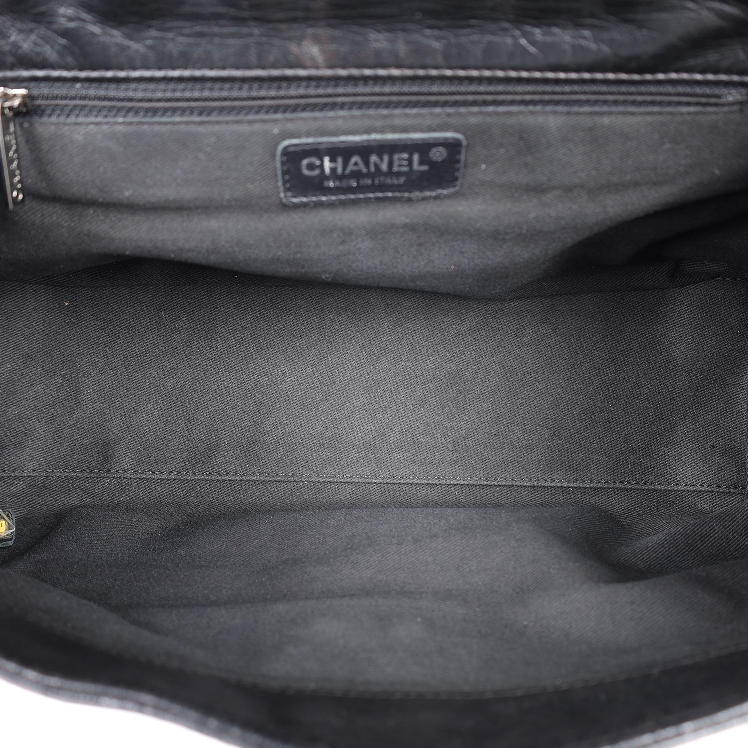 Chanel Rock 'n Chic Borsa a fisarmonica con patta in nero in vendita 7