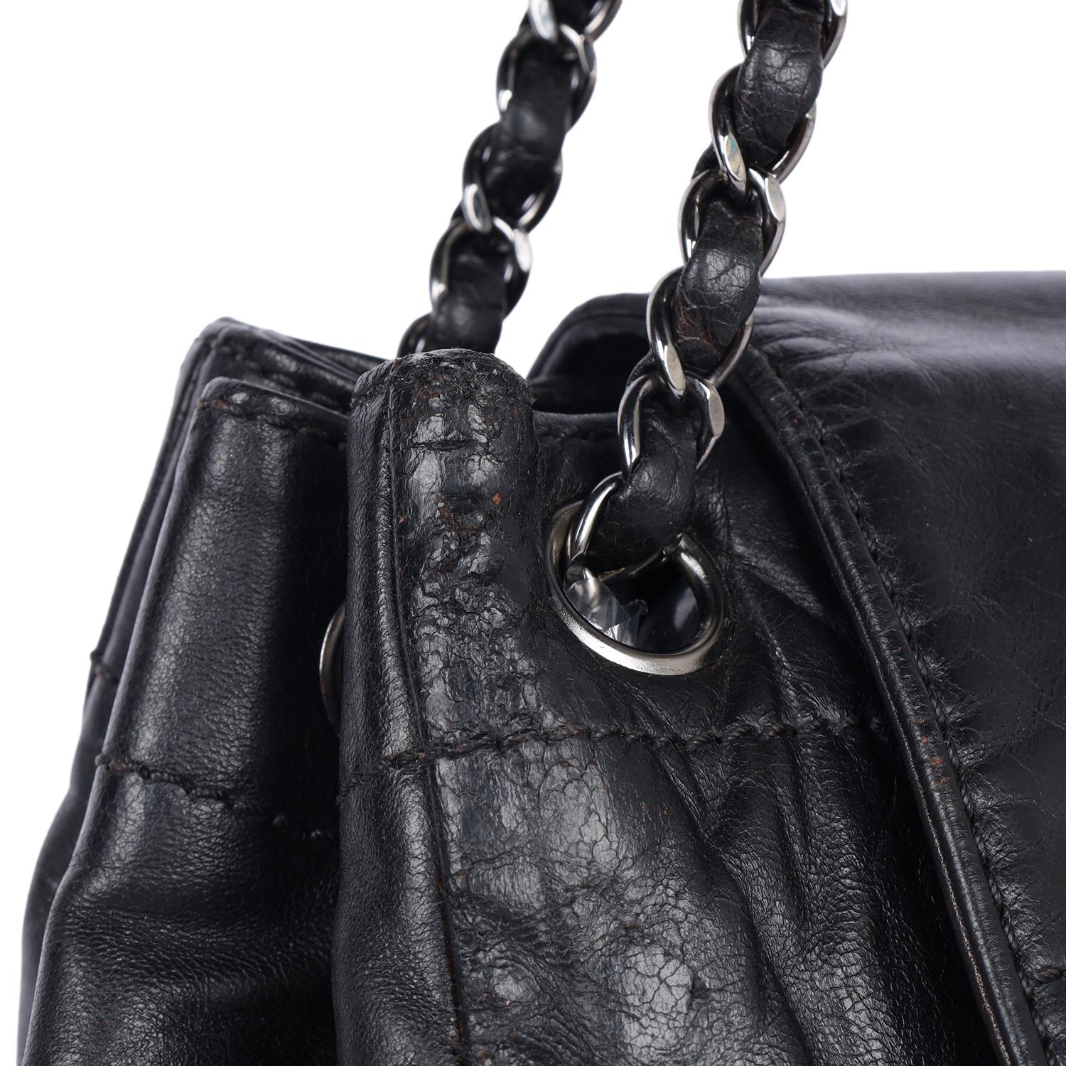 Chanel Rock 'n Chic Borsa a fisarmonica con patta in nero in vendita 9
