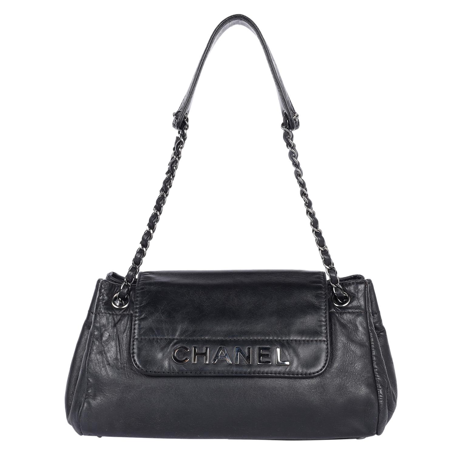 Chanel Rock 'n Chic Borsa a fisarmonica con patta in nero In condizioni buone in vendita a Salt Lake Cty, UT