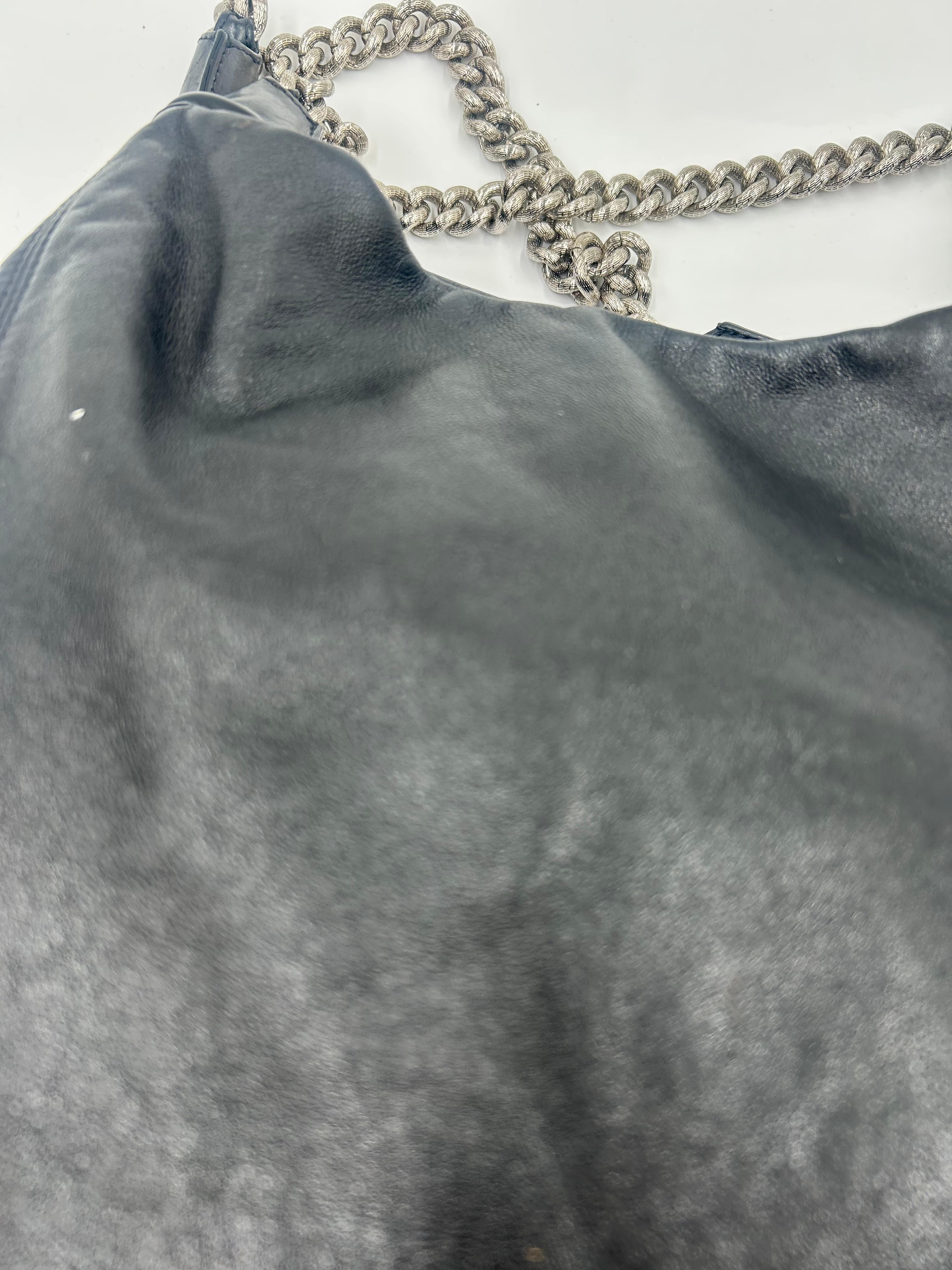 Borsa Hobo Chanel Rodeo Drive in pelle d'agnello nera 2008 in vendita 5
