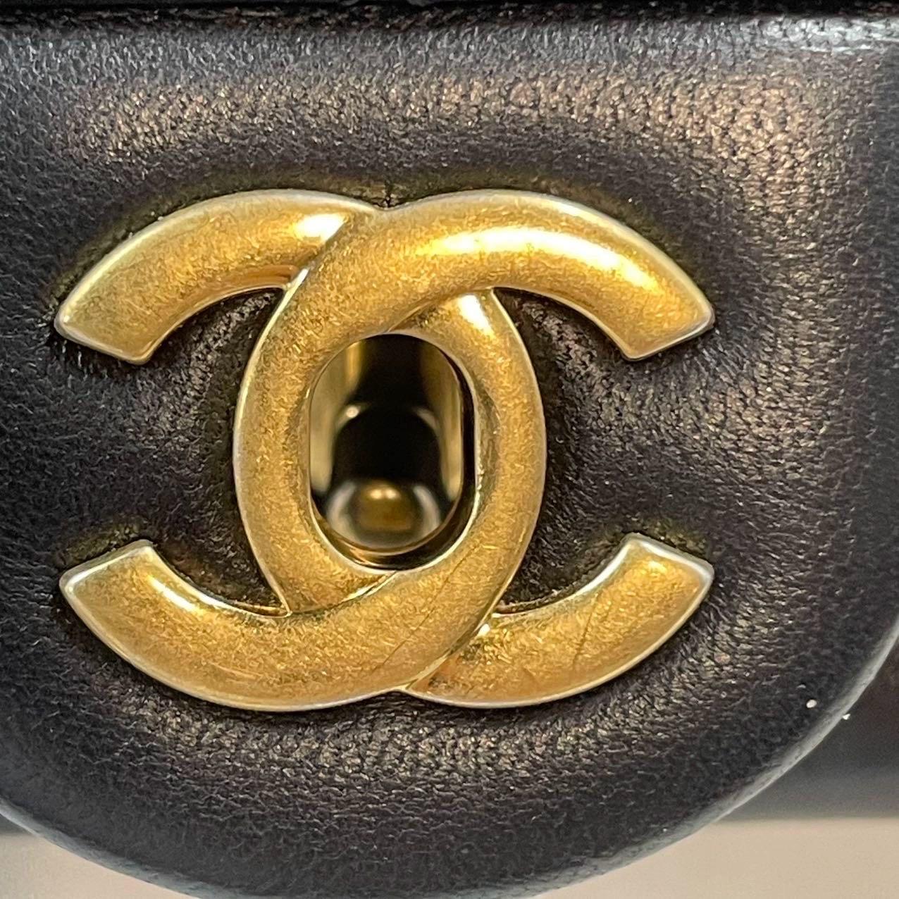 Chanel Romance Classic Flap Mini Black Lambskin Leather Gold Hardware, 2021 11
