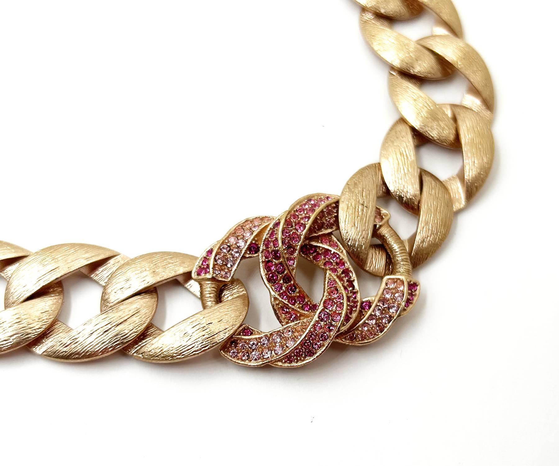 De las mujeres Chanel Collar Gargantilla Cadena Cristal Oro Rosa CC Fucsia en venta