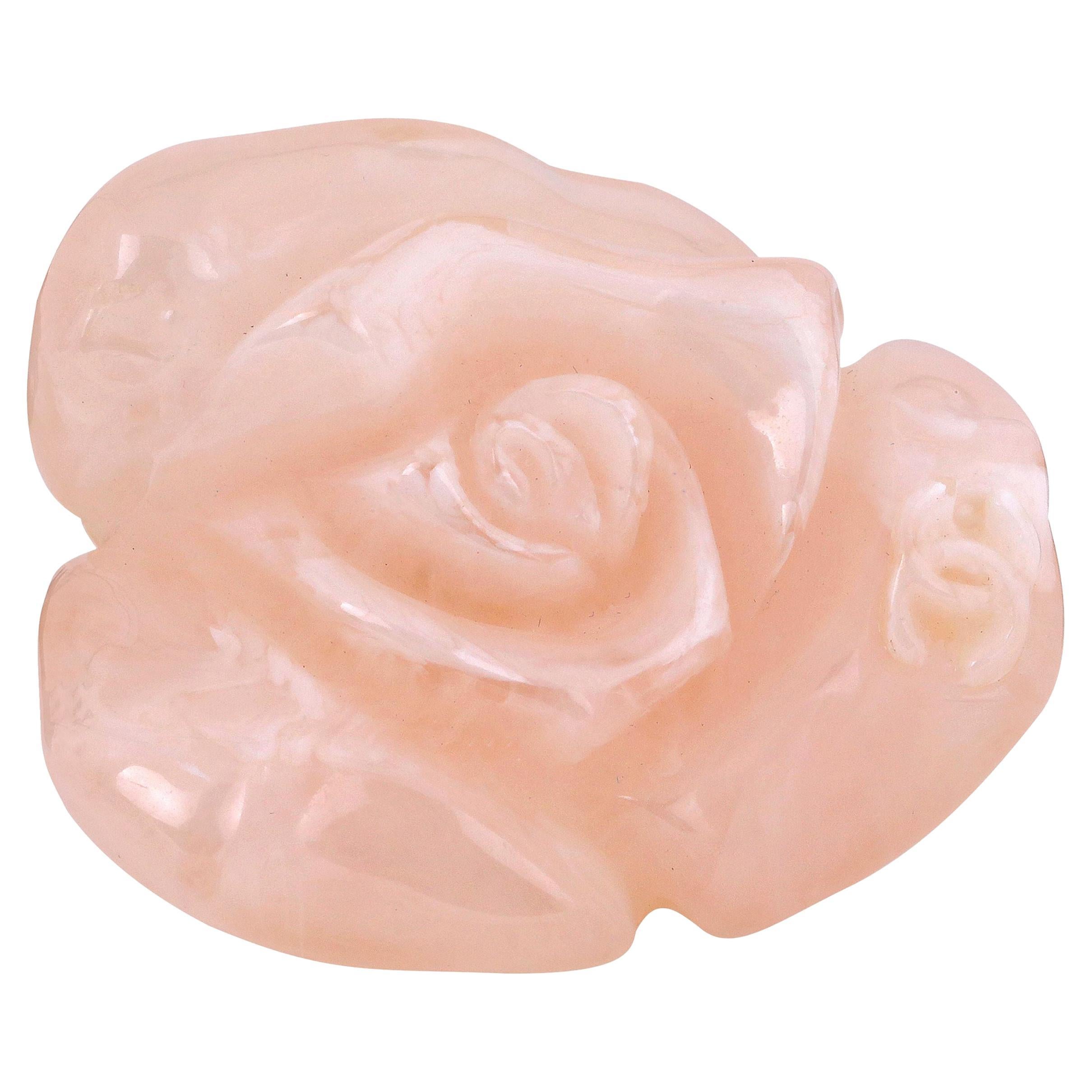 Chanel, bague fleur de camélia en quartz rose et lucite taille 5 en vente
