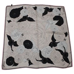Chanel roses scarf in silk