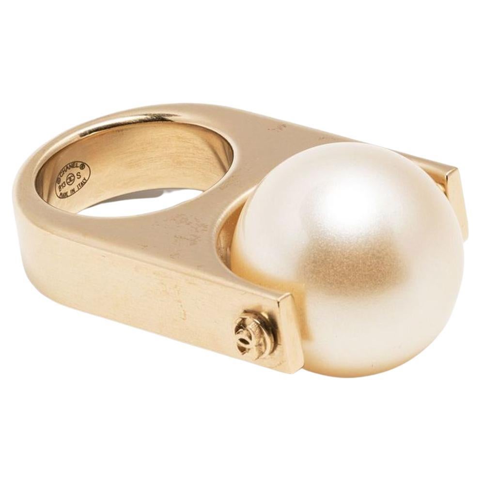 Chanel Rotating faux Pearl Ring 