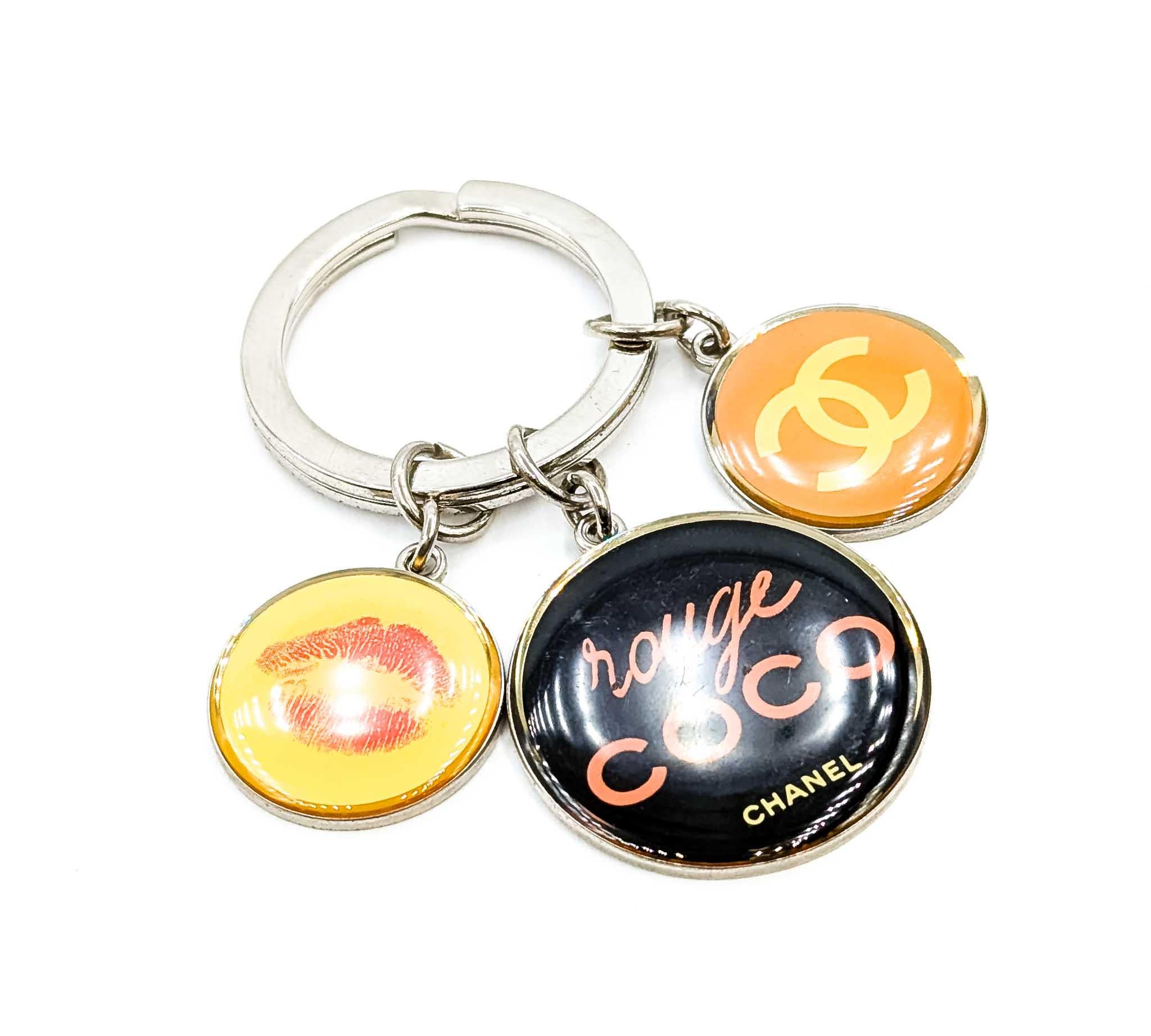 Chanel Rouge Coco 2010 Novelty Keyring In Excellent Condition For Sale In Bloomington, MN