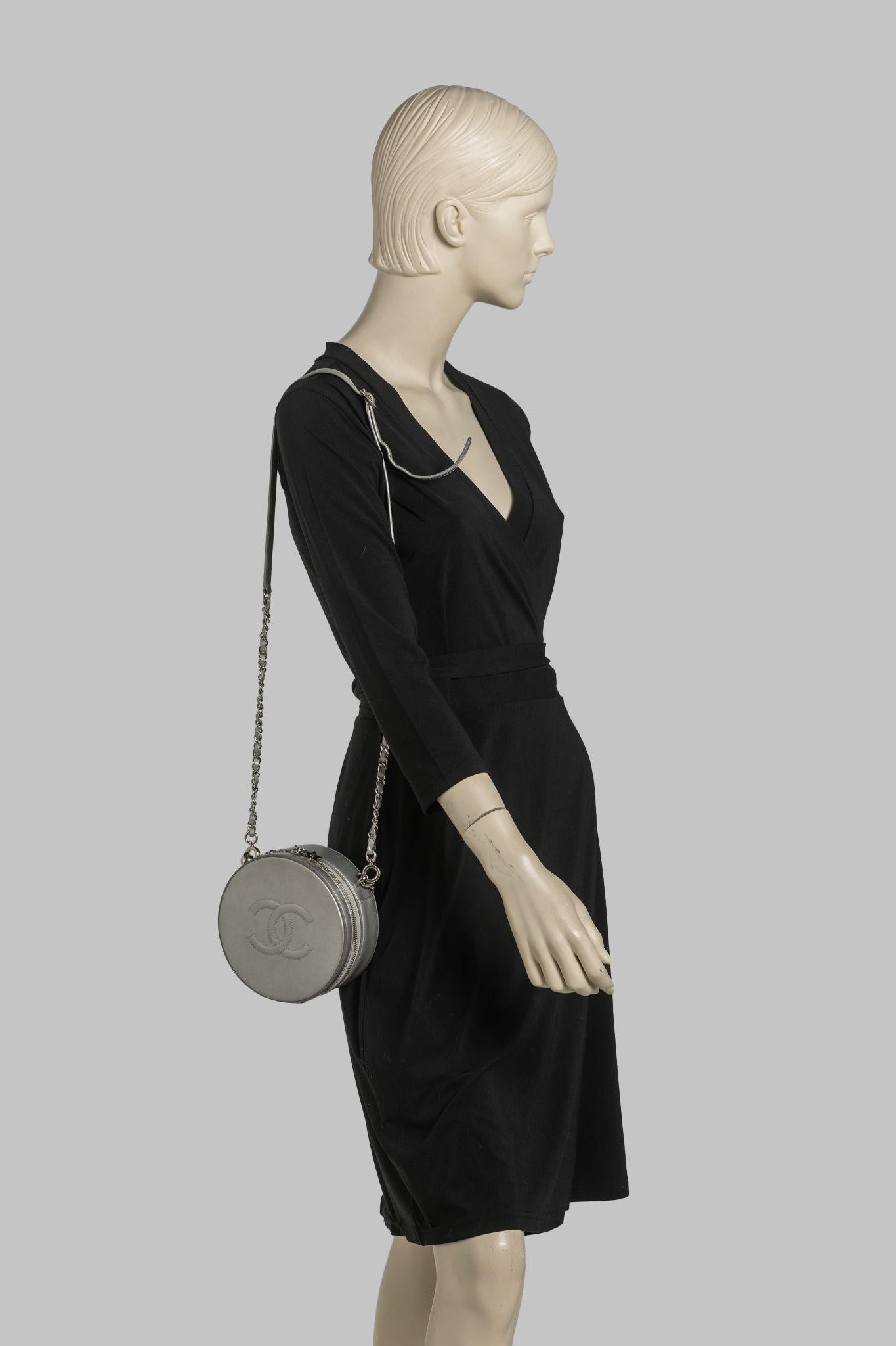 Chanel Borsa a tracolla rotonda come la terra Glaz in vendita 6