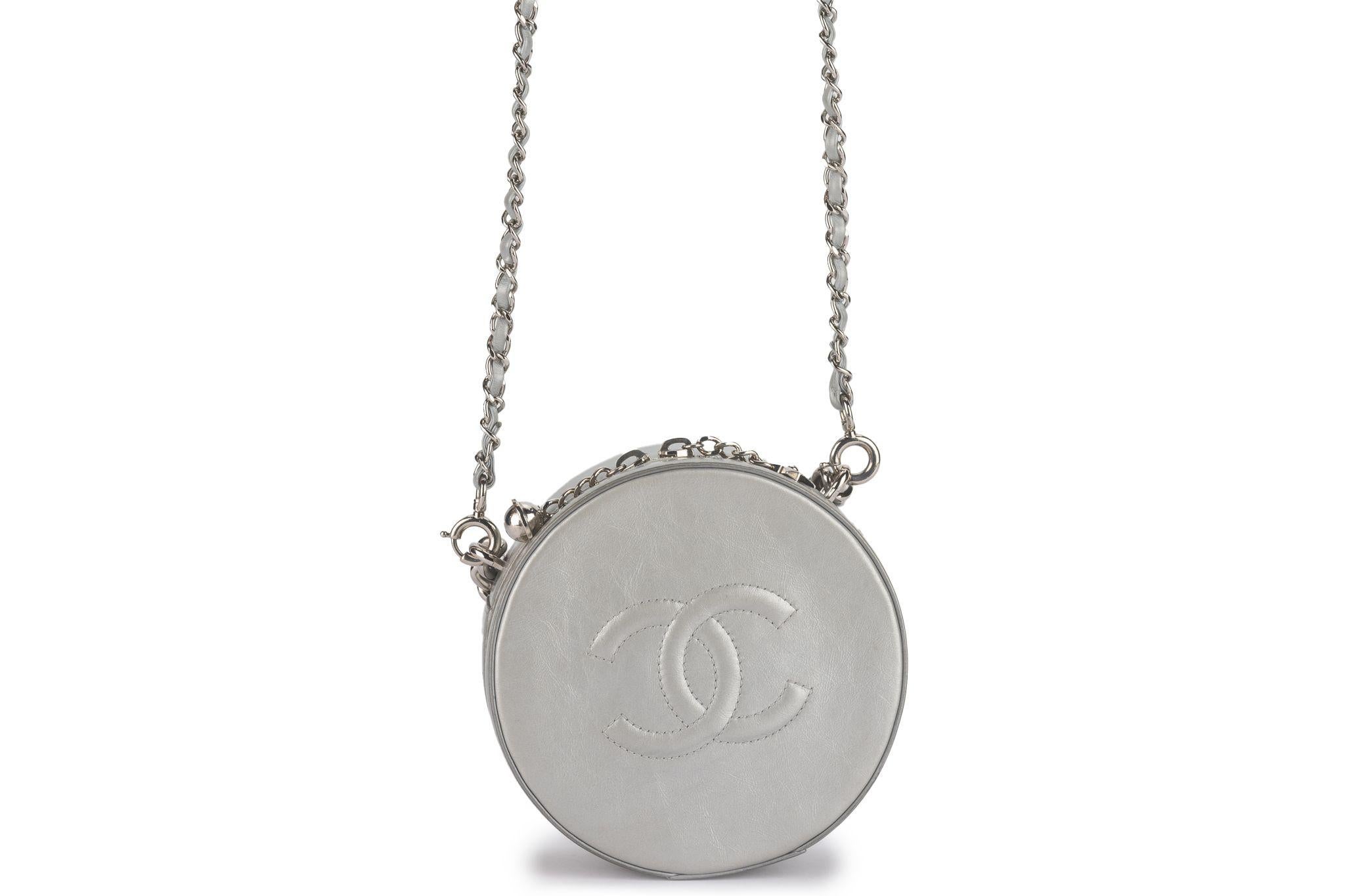 Chanel Borsa a tracolla rotonda come la terra Glaz in vendita 1
