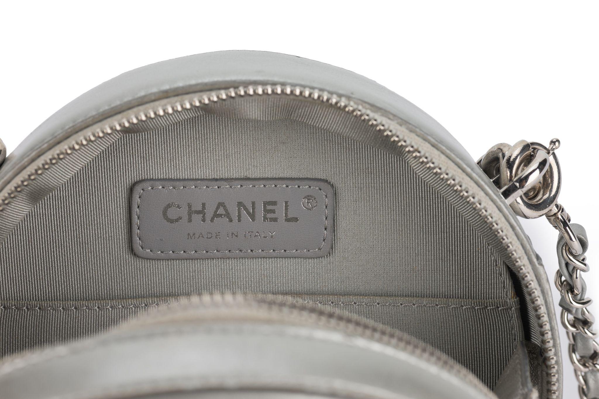 Chanel Borsa a tracolla rotonda come la terra Glaz in vendita 4