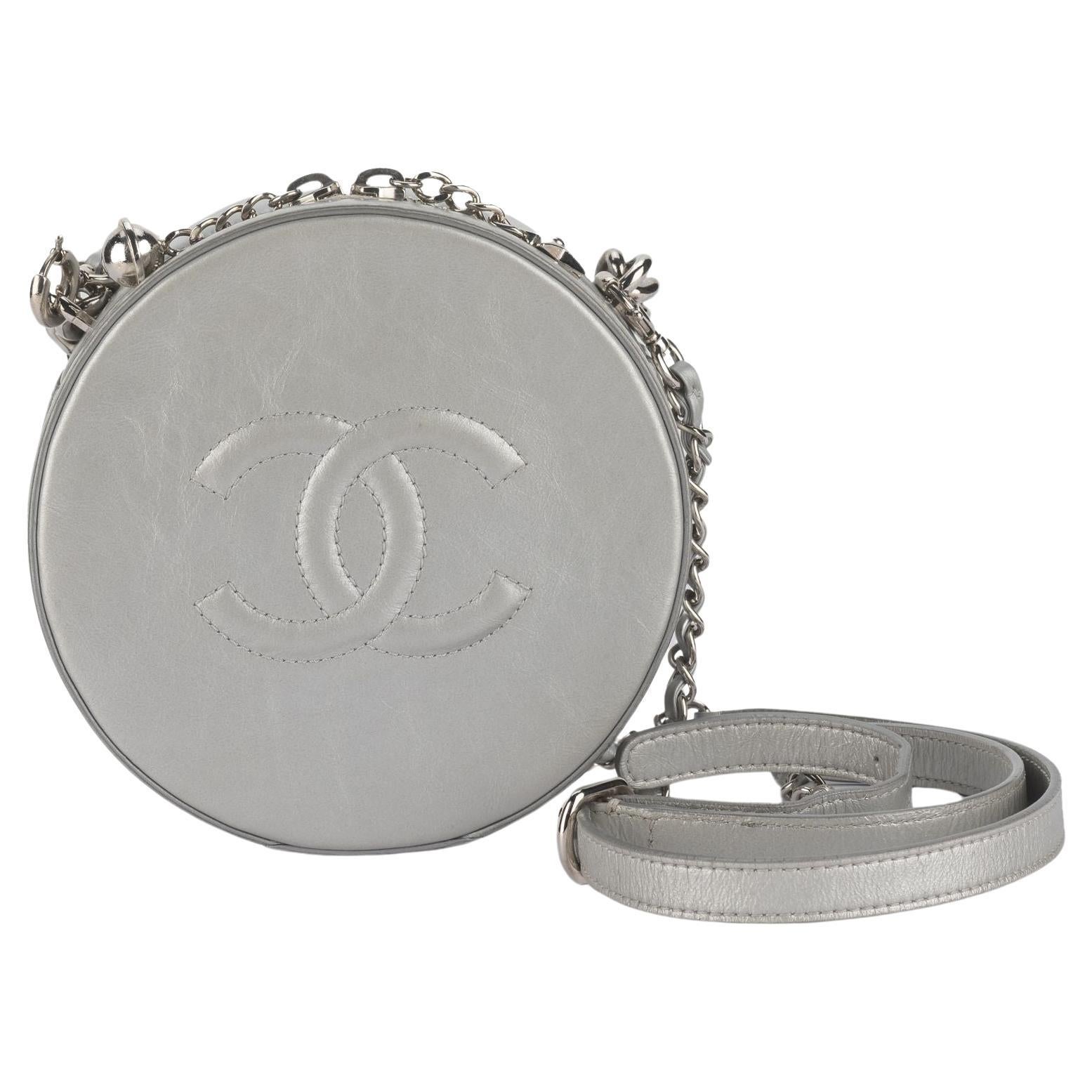 Chanel Round as Earth Crossbody Bag Glaz