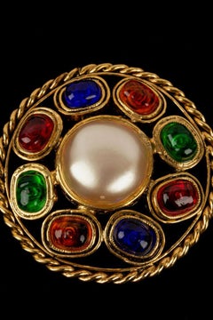 Chanel Round Brooch in Gilded Metal