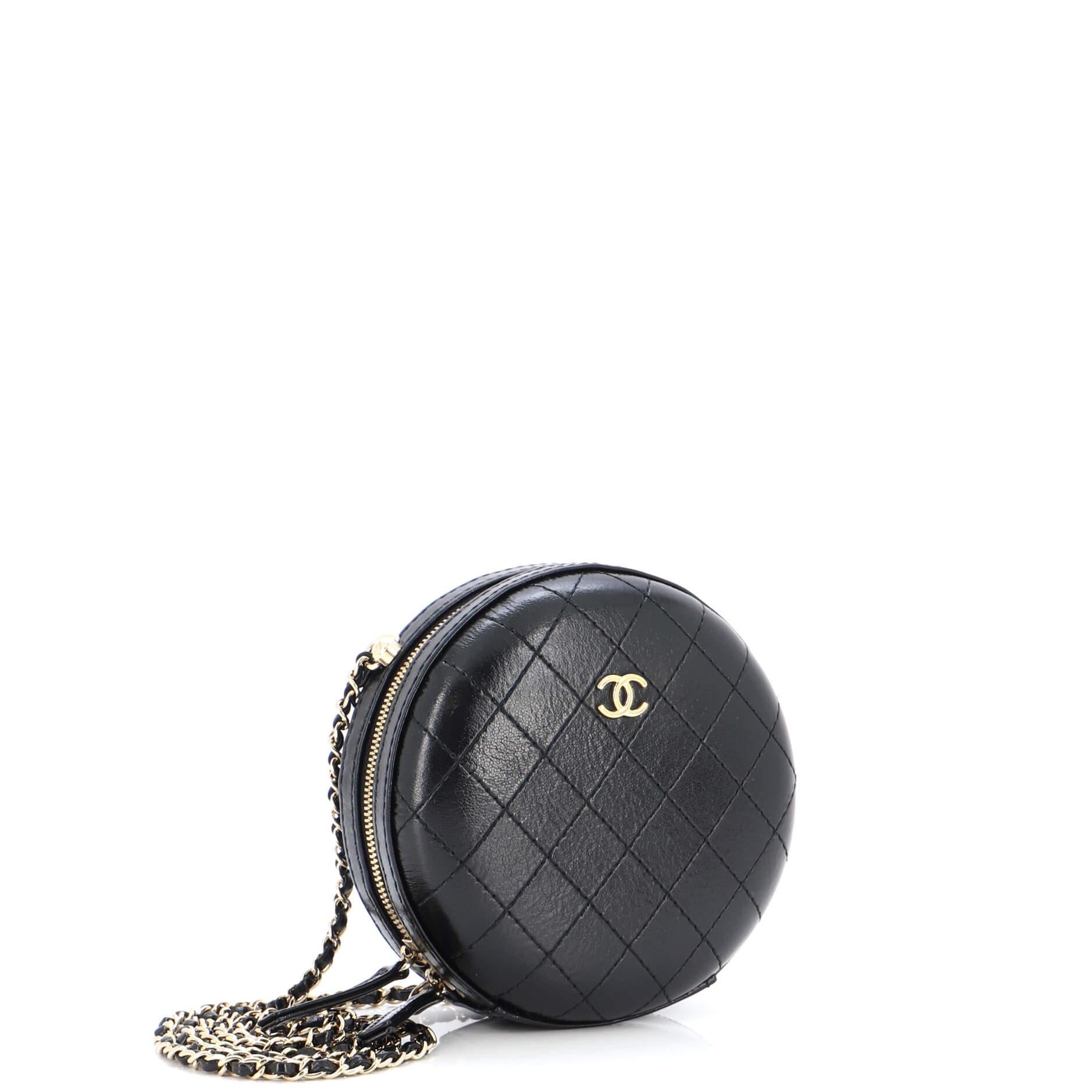 Chanel Round Chain Crossbody Bag Stitched Calfskin Small In Good Condition For Sale In NY, NY