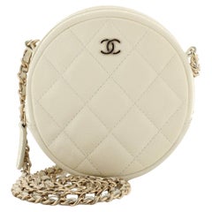 Chanel Runde Clutch mit Kette Gesteppt Schillerndes Kaviar Mini