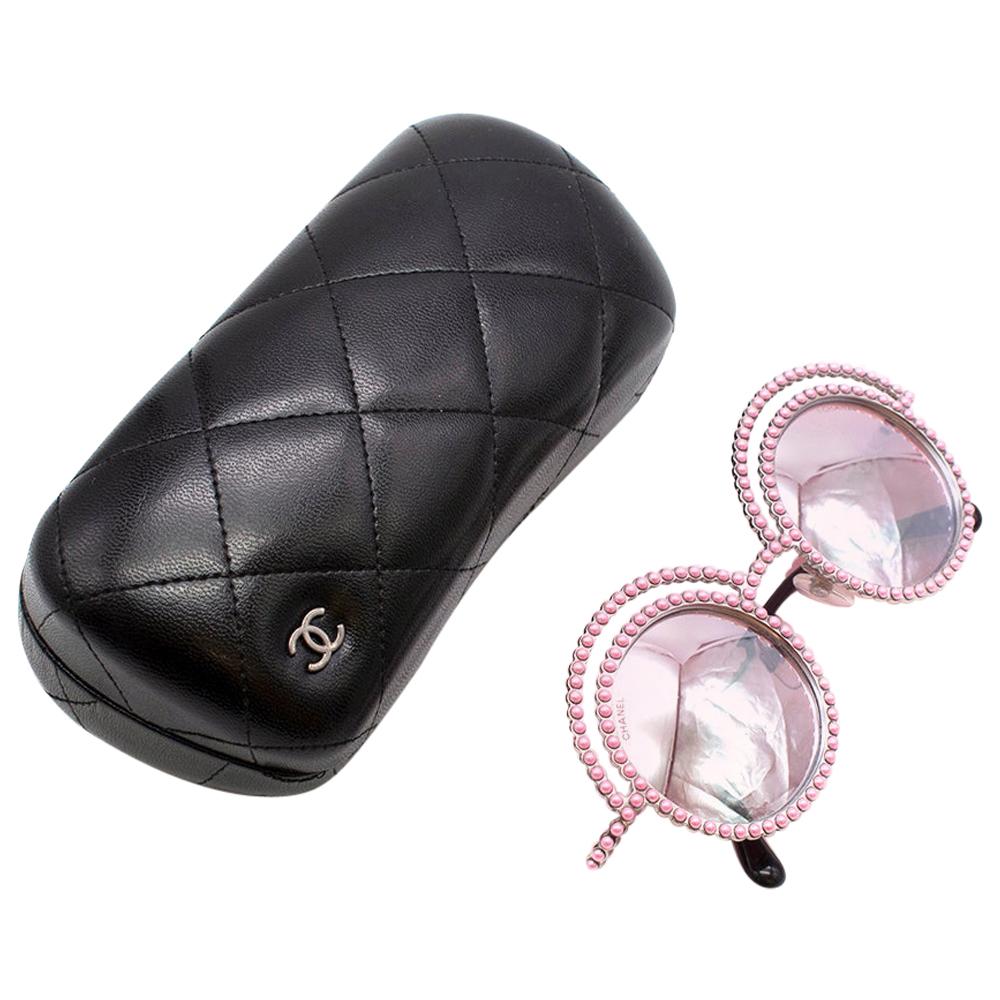 Chanel Black Round Sunglasses with Silver and Faux Pearl and Silver Chain  For Sale at 1stDibs