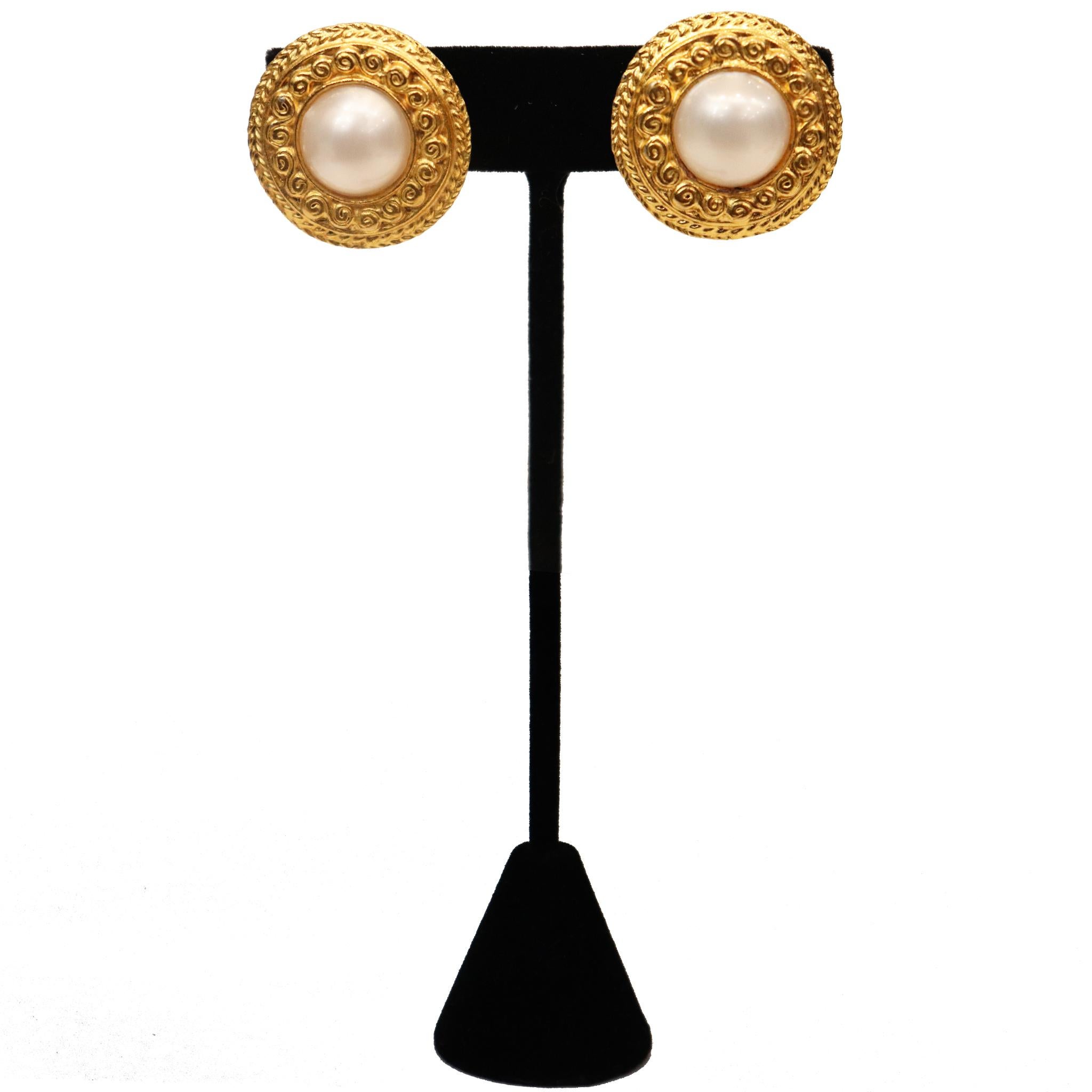Chanel Round Faux Pearl Gold-tone Plated Metal Clip on Earrings Circa 1980s. In excellent condition
