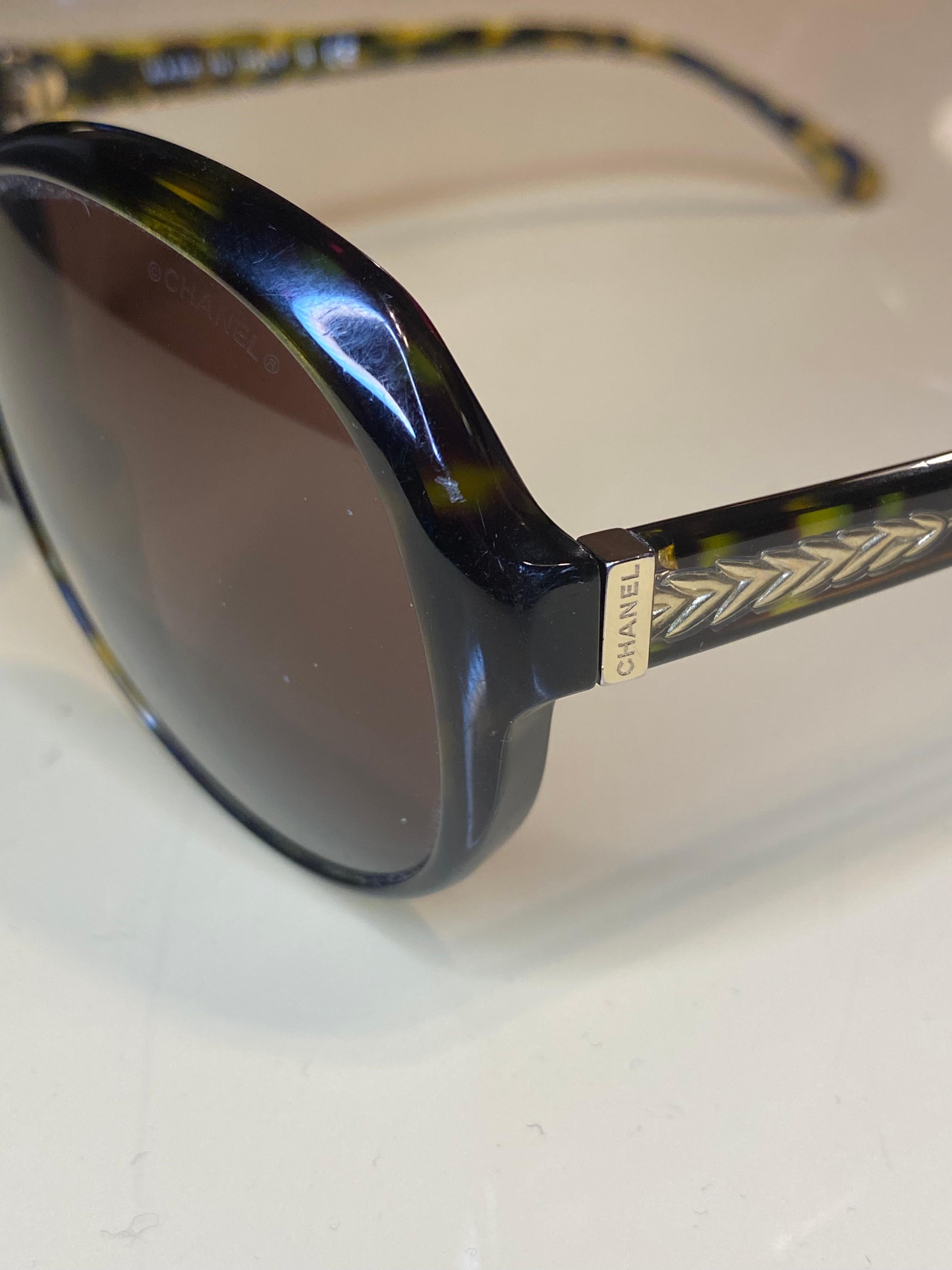 Chanel Round Oversized Sunglasses In Good Condition In Glasgow, GB