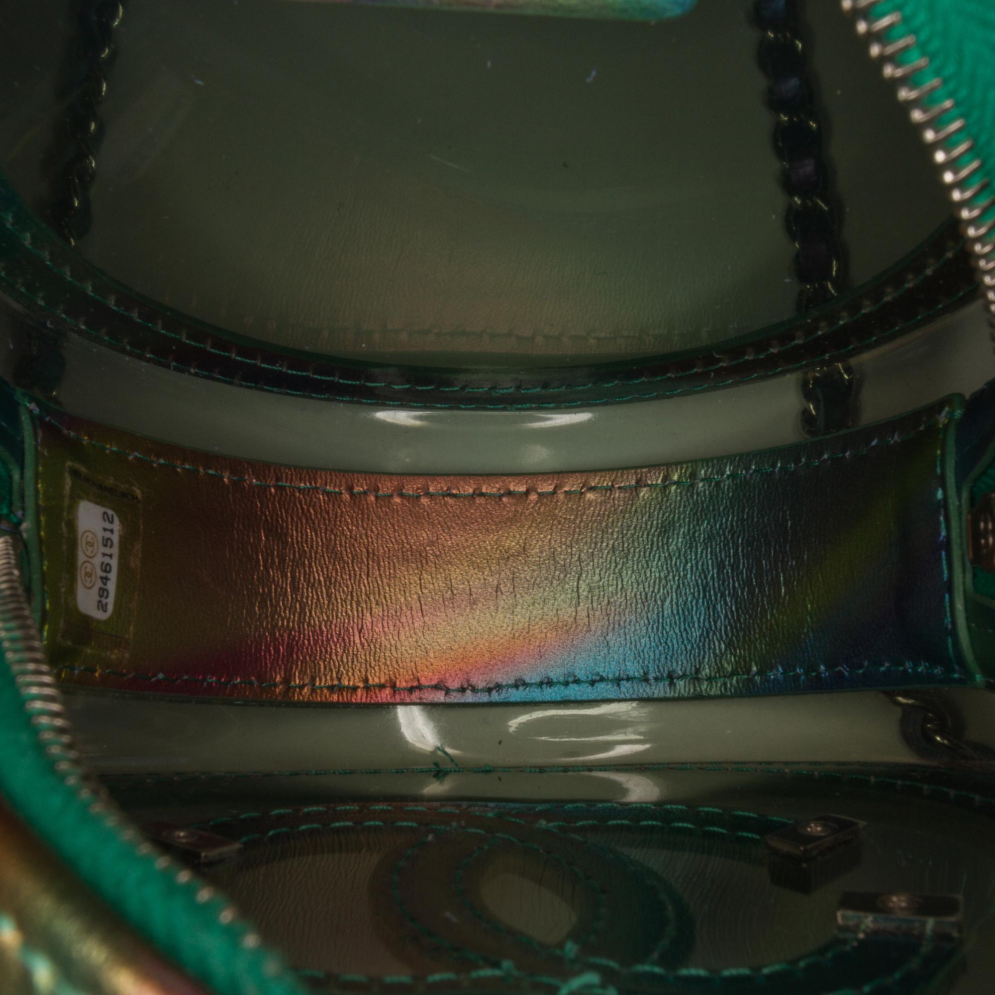 Chanel Round  Rainbow Crossbody Bag In Excellent Condition In PARIS, FR