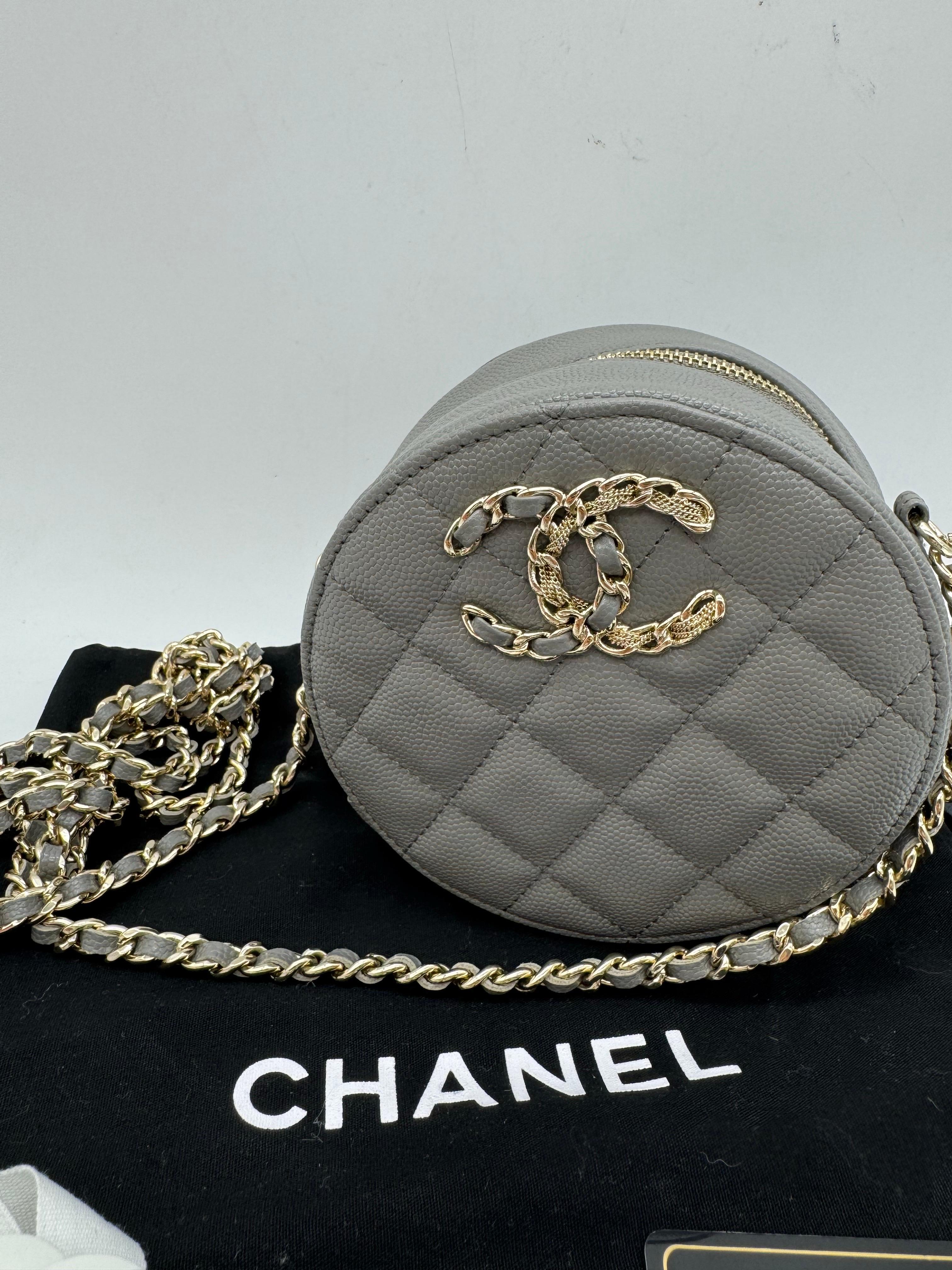 Chanel Round Sling Clutch w Chain French New Wave Grey Caviar For Sale 6