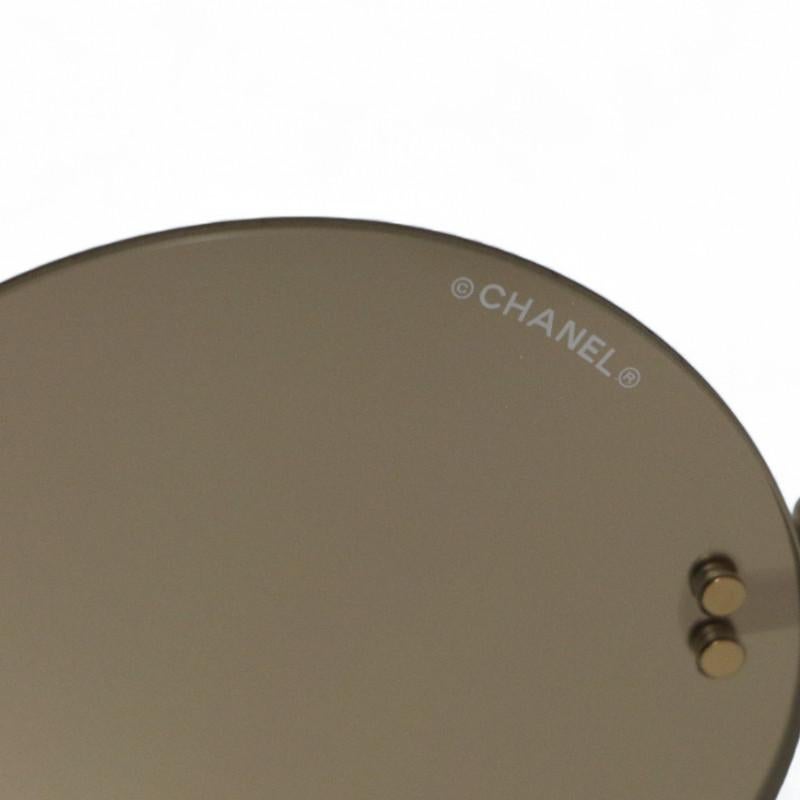 Lunettes de soleil rondes CHANEL en vente 3