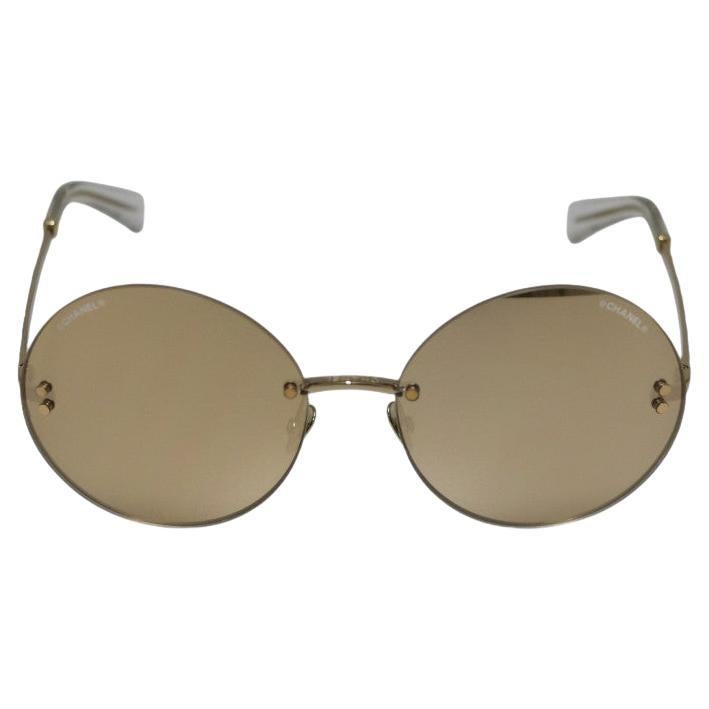 Lunettes de soleil rondes CHANEL en vente