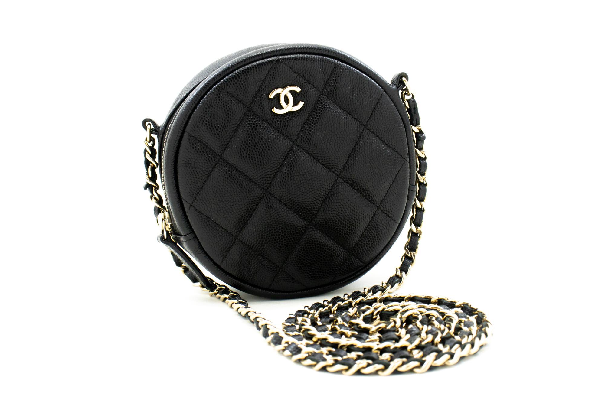 An authentic CHANEL Round Zip Caviar Small Chain Shoulder Bag Black Quilted. The color is Black. The outside material is Leather. The pattern is Solid. This item is Contemporary. The year of manufacture would be 2017.
Conditions & Ratings
Outside
