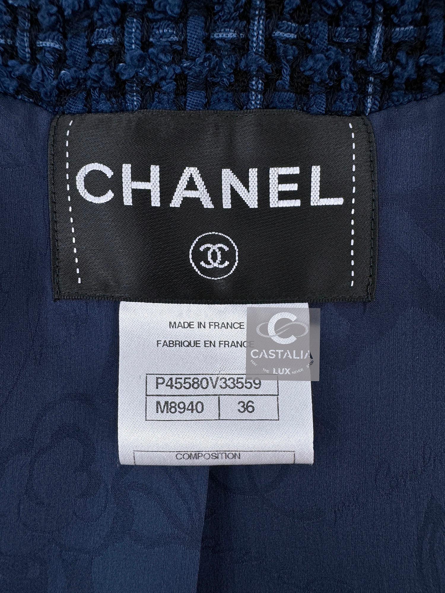Chanel 8K$ CC Buttons Royal Blue Lesage Tweed Jacket 36 FR For Sale 5