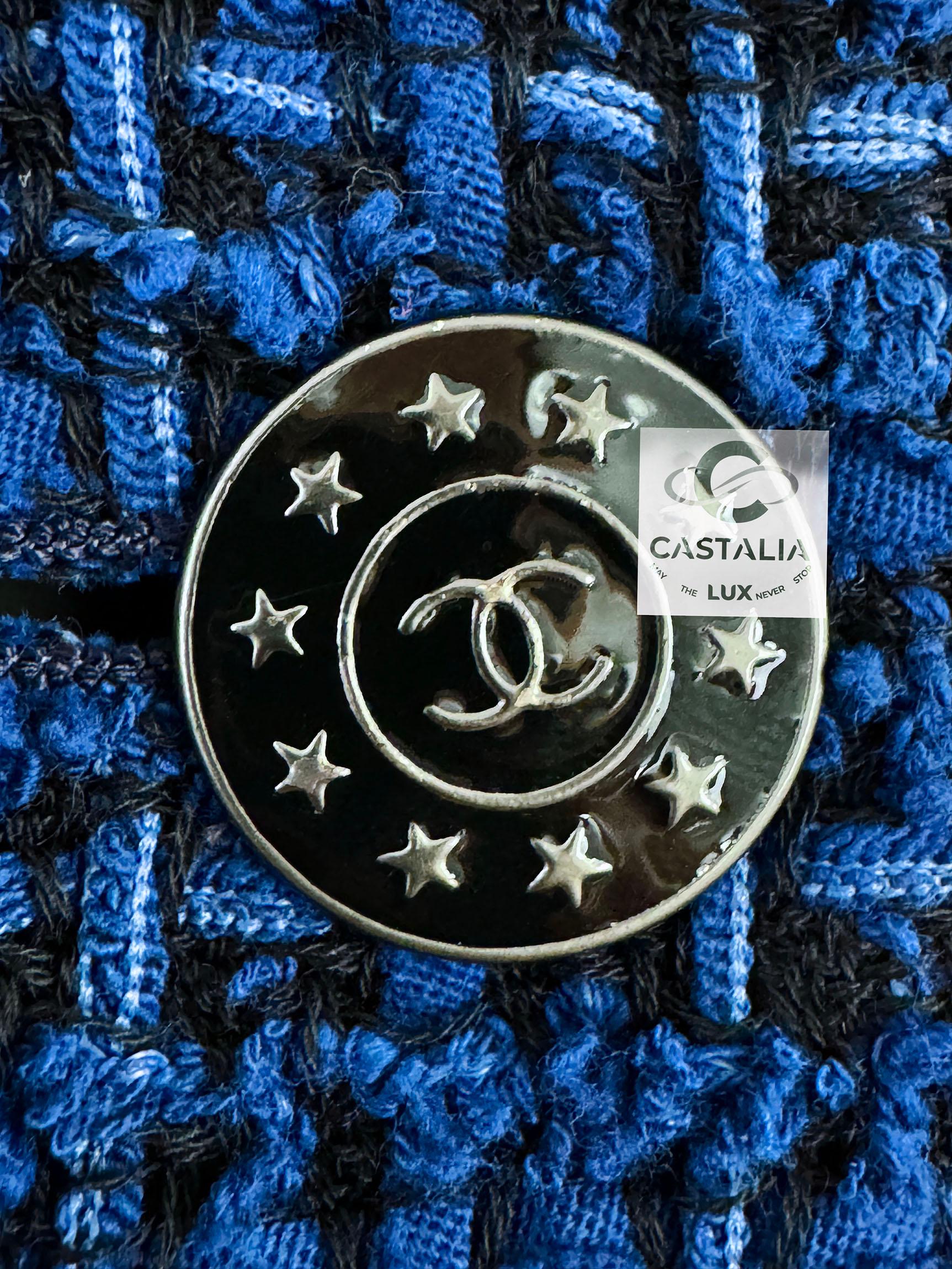 Chanel 8K$ CC Buttons Royal Blue Lesage Tweed Jacket 36 FR For Sale 2
