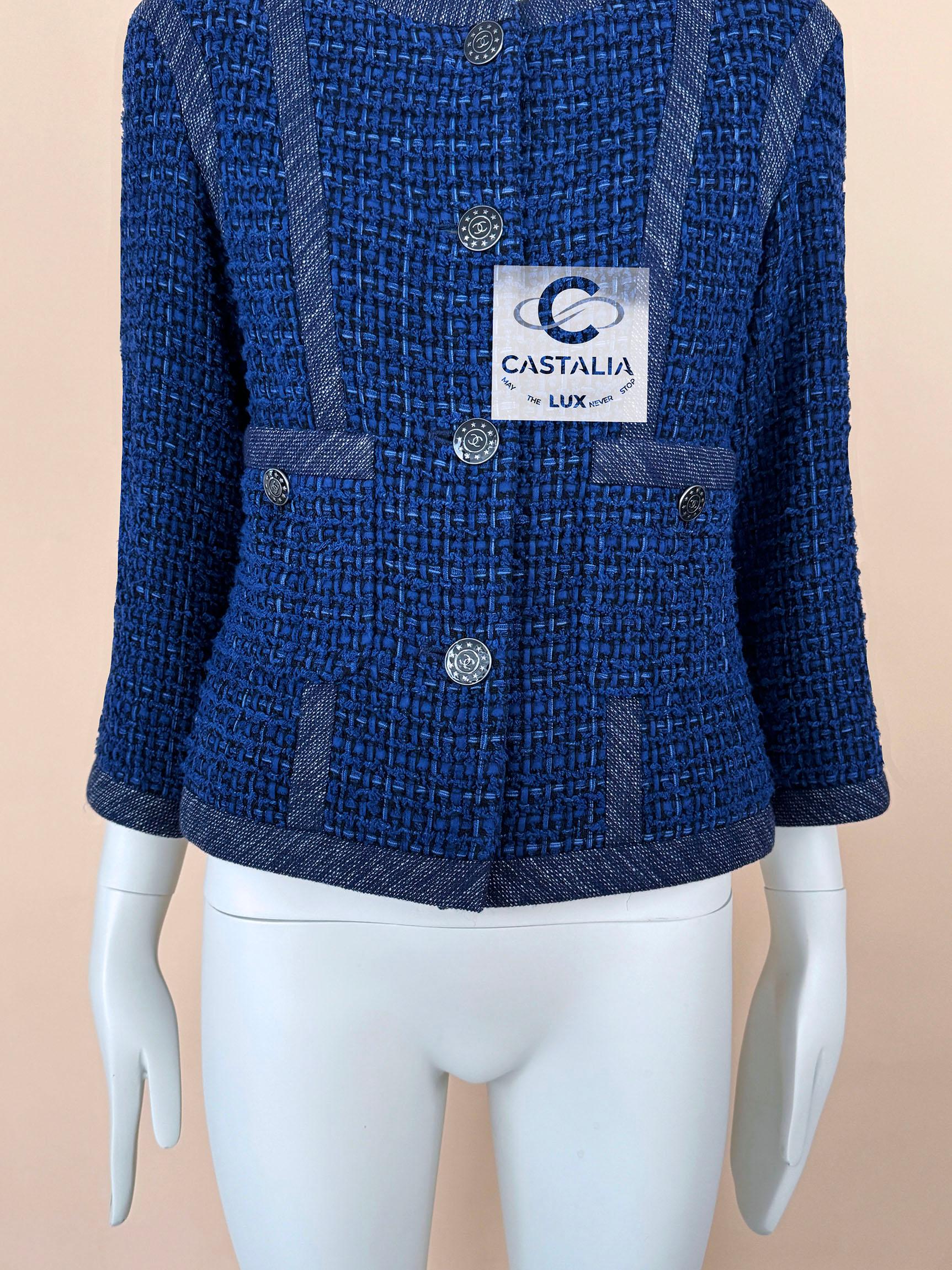 Chanel 8K$ CC Buttons Royal Blue Lesage Tweed Jacket 36 FR For Sale 3