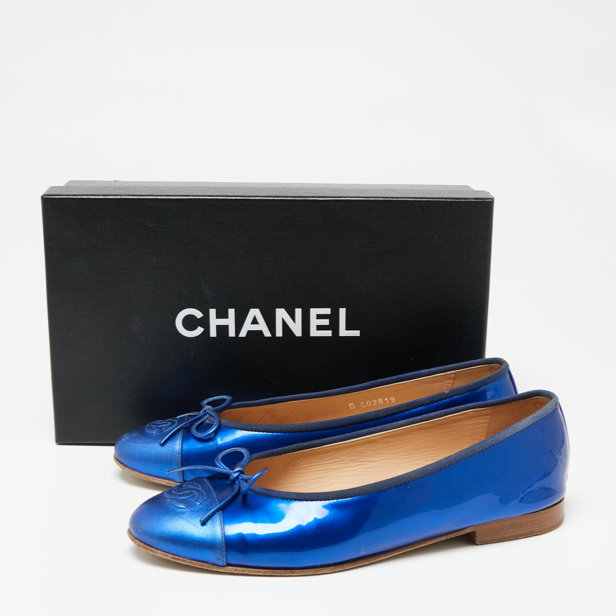 Chanel Royal Blue Patent and Leather CC Cap-Toe Bow Ballet Flats Size 38.5 4