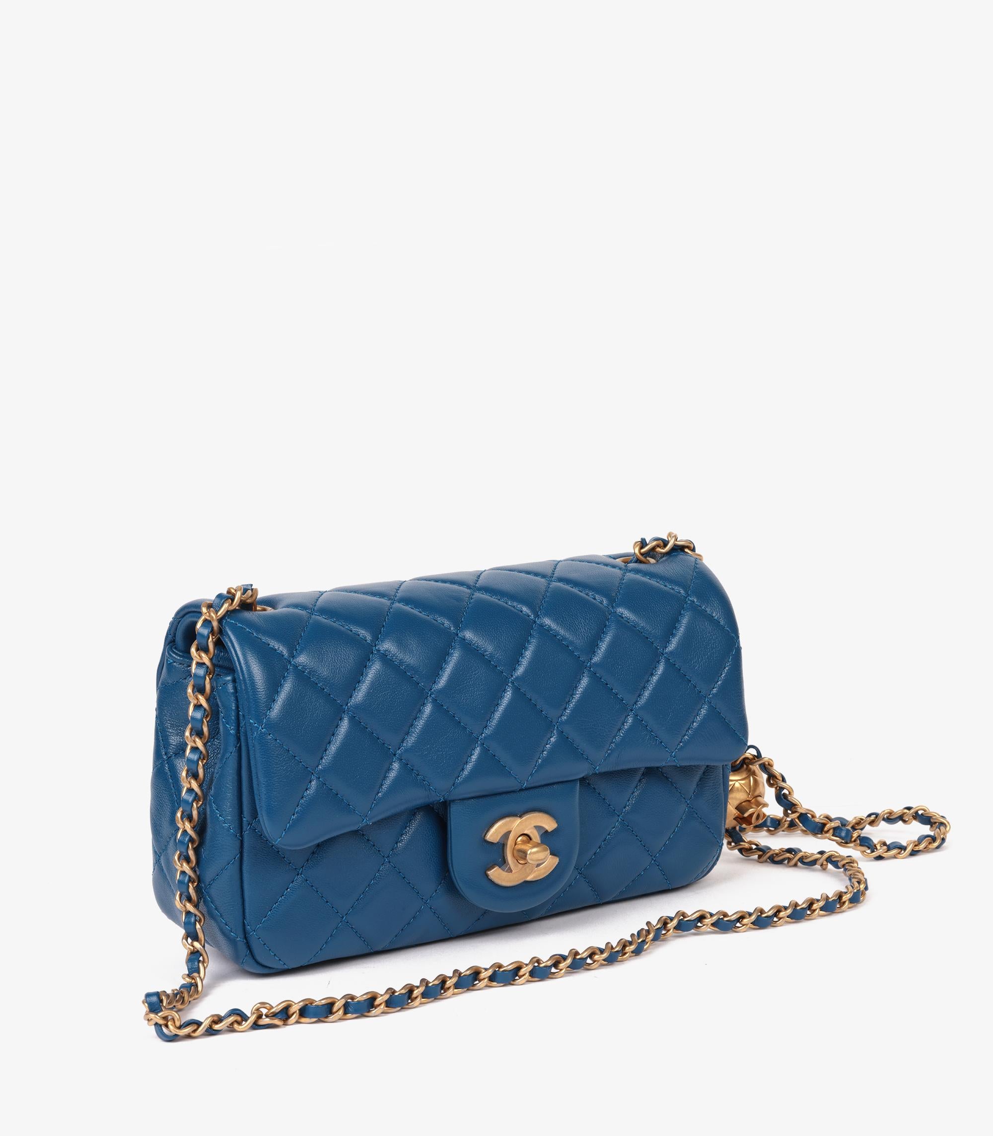 Chanel Royal Blue Quilted Lambskin Coco Crush Rectangular Mini Flap Bag In Excellent Condition For Sale In Bishop's Stortford, Hertfordshire