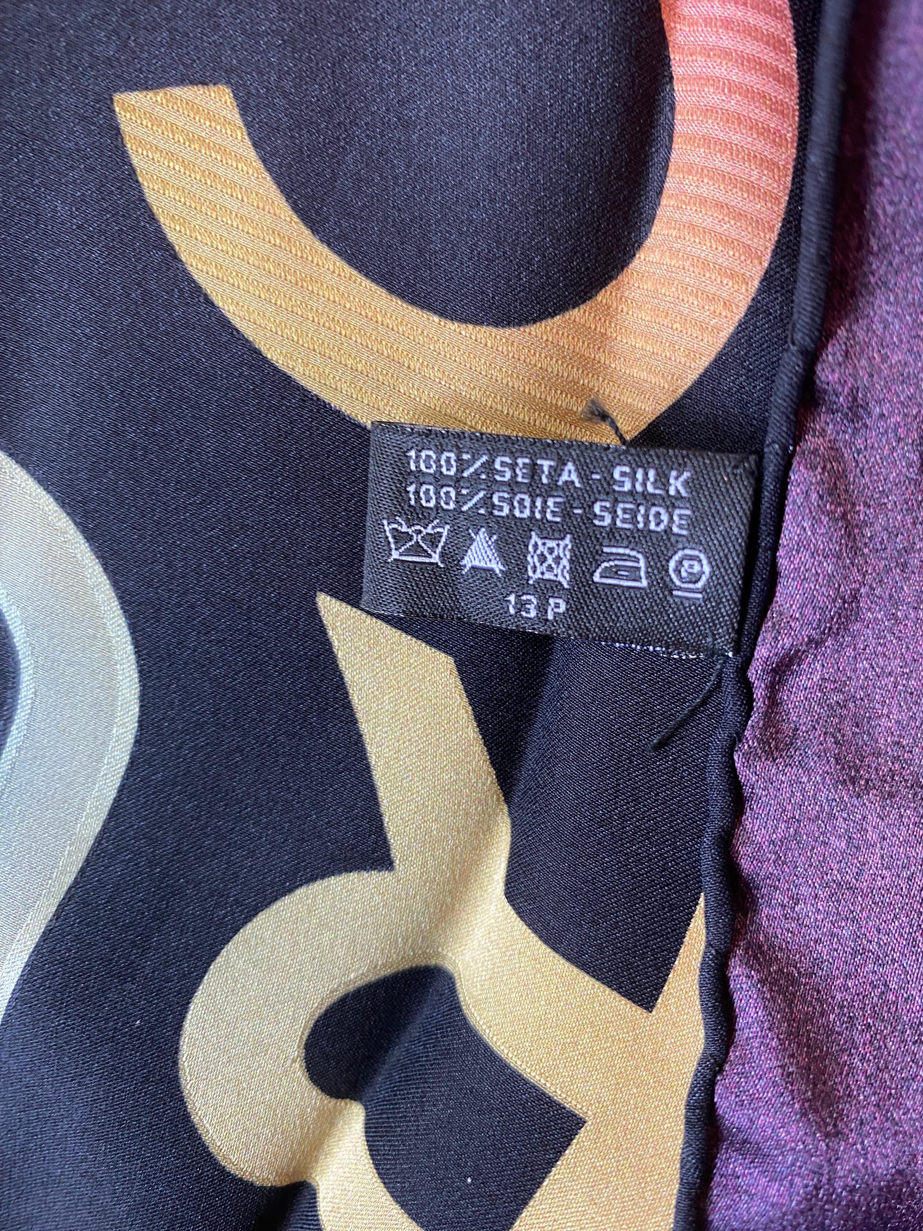Women's or Men's Chanel Rue de Cambon silk Foulard For Sale
