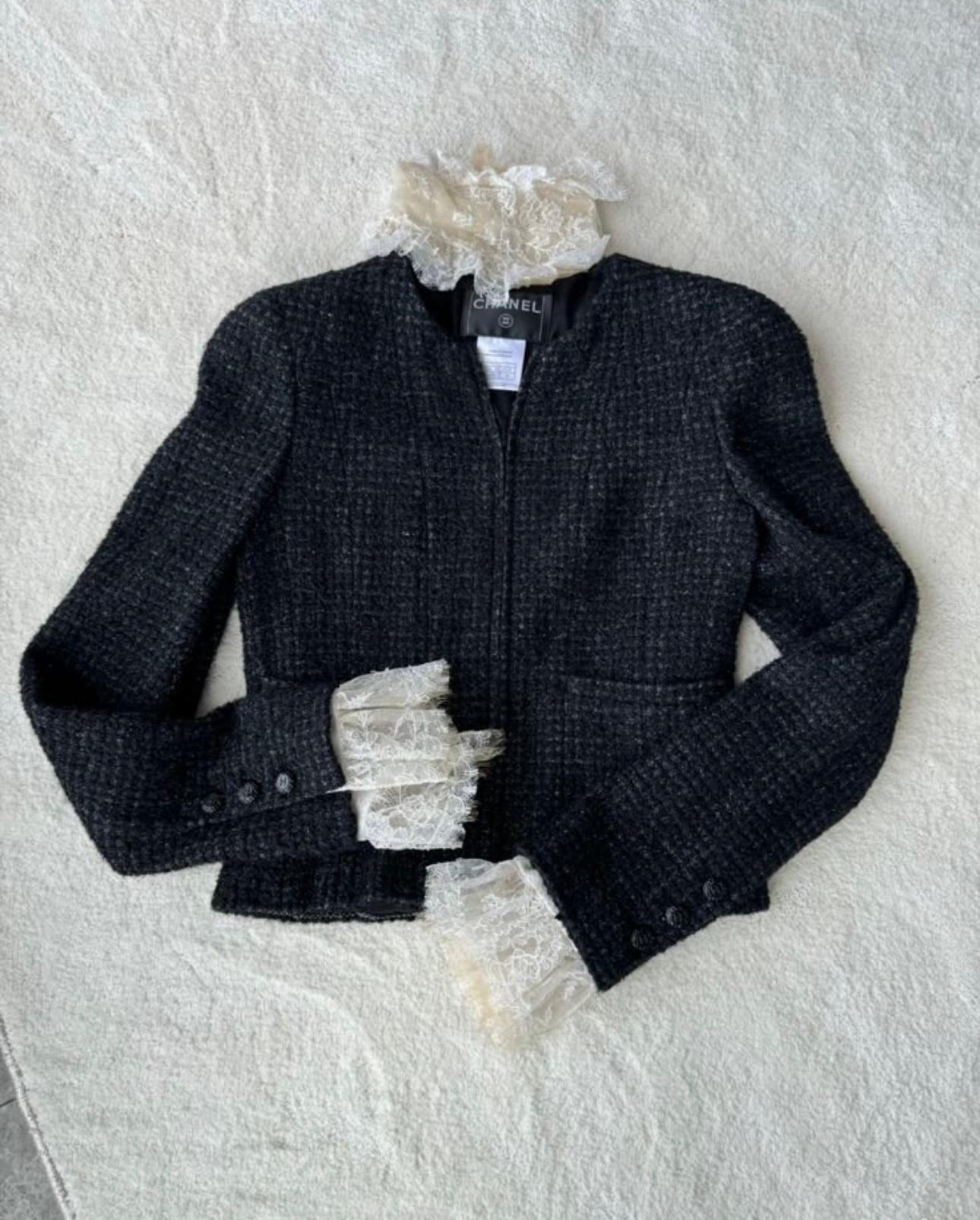 Chanel Ruffle Collar and Cuffs Black Lesage Tweed Jacket In Excellent Condition For Sale In Dubai, AE