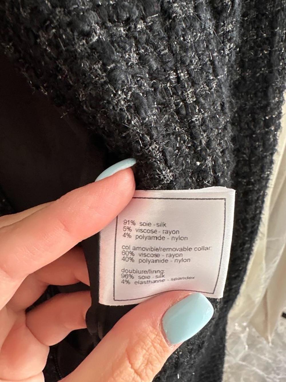 Chanel - Veste en tweed noir Lesage à col et poignets à volants en vente 3