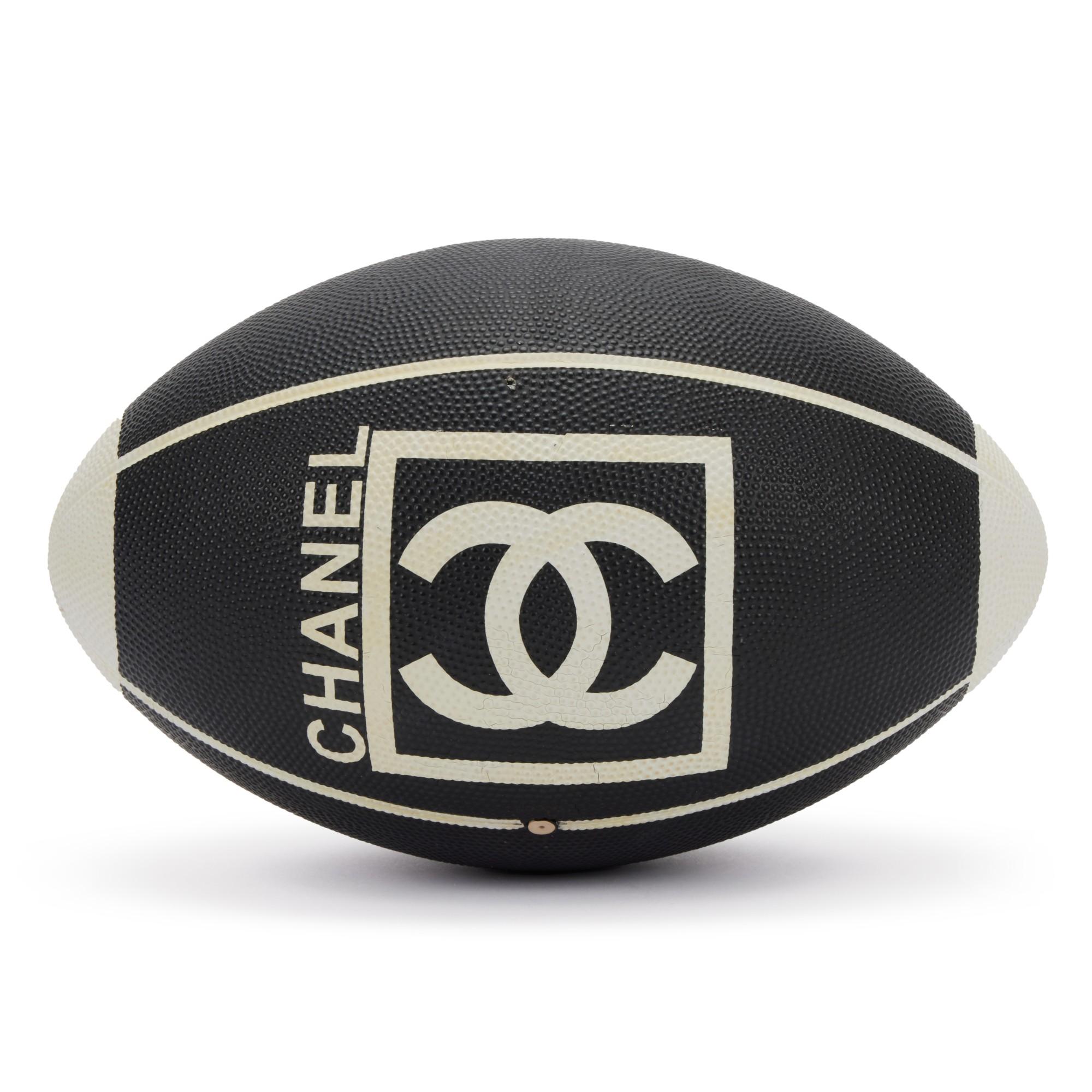 Chanel Chanel-Rugby-F Fußballball (Schwarz) im Angebot